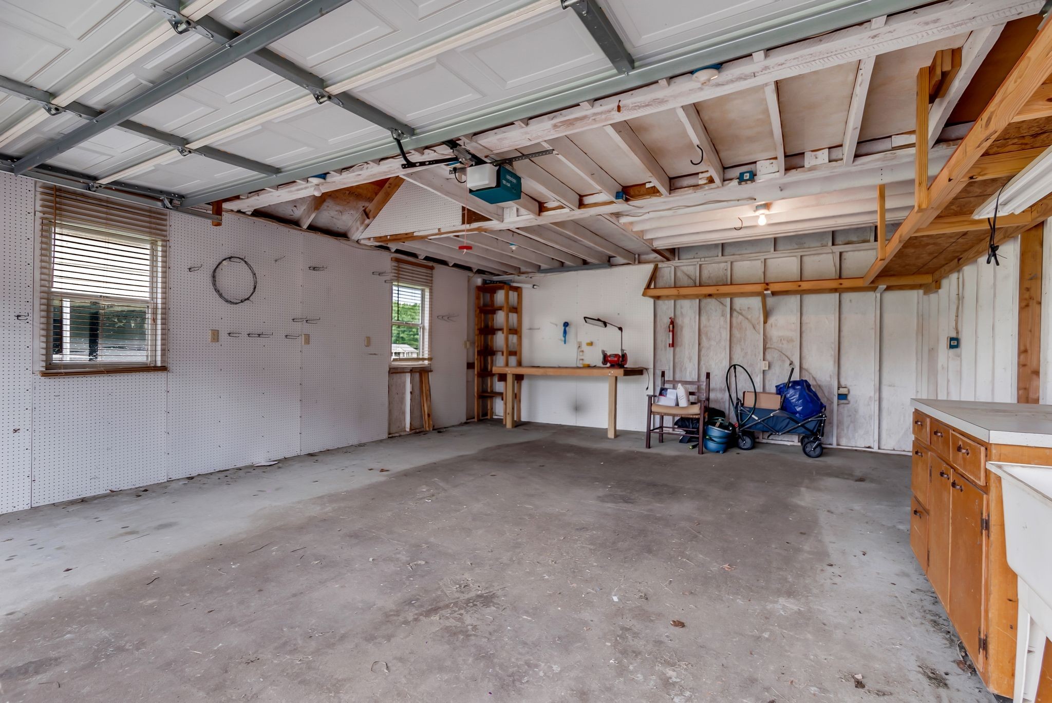 4 Clayton Acres Cir