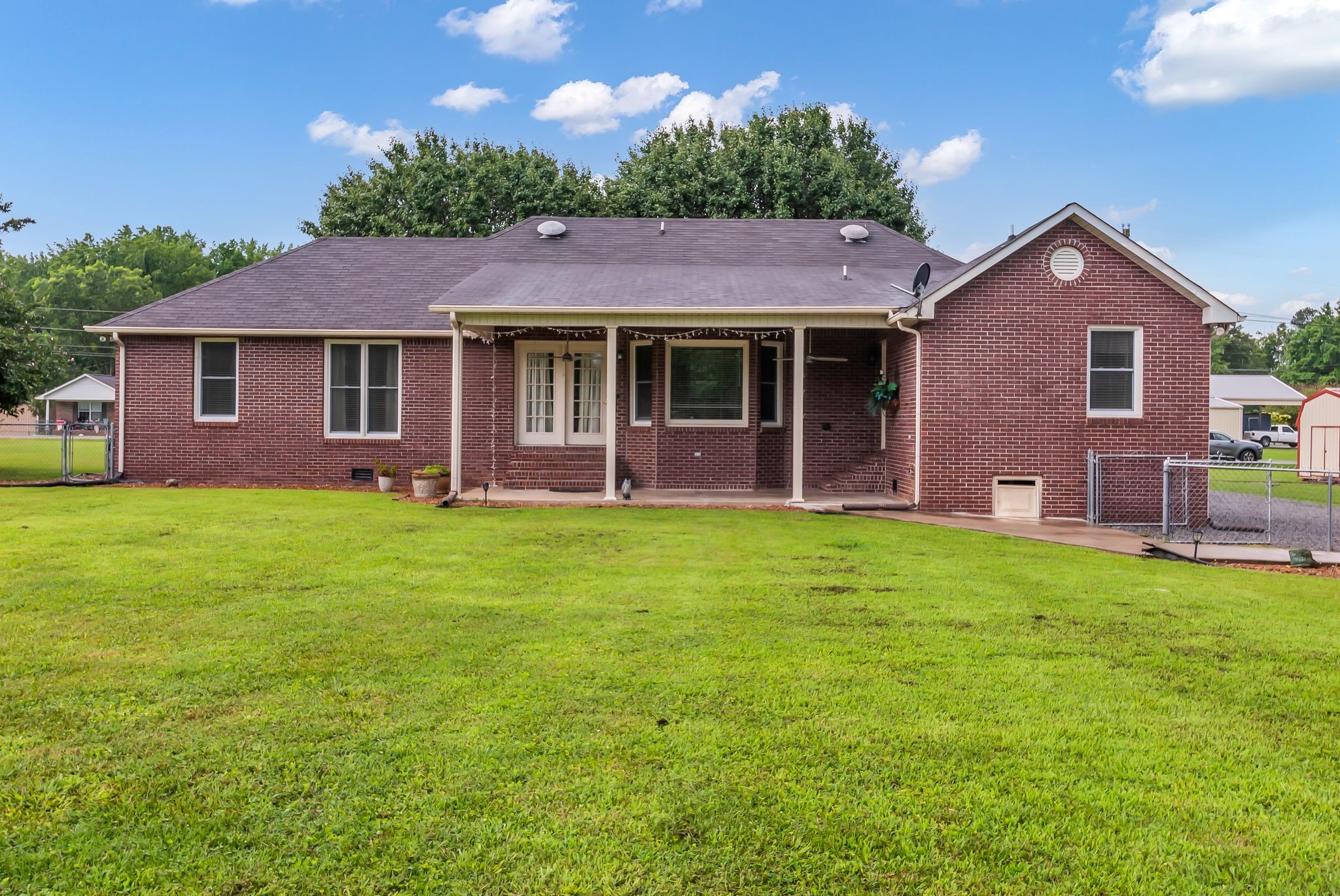 4 Clayton Acres Cir