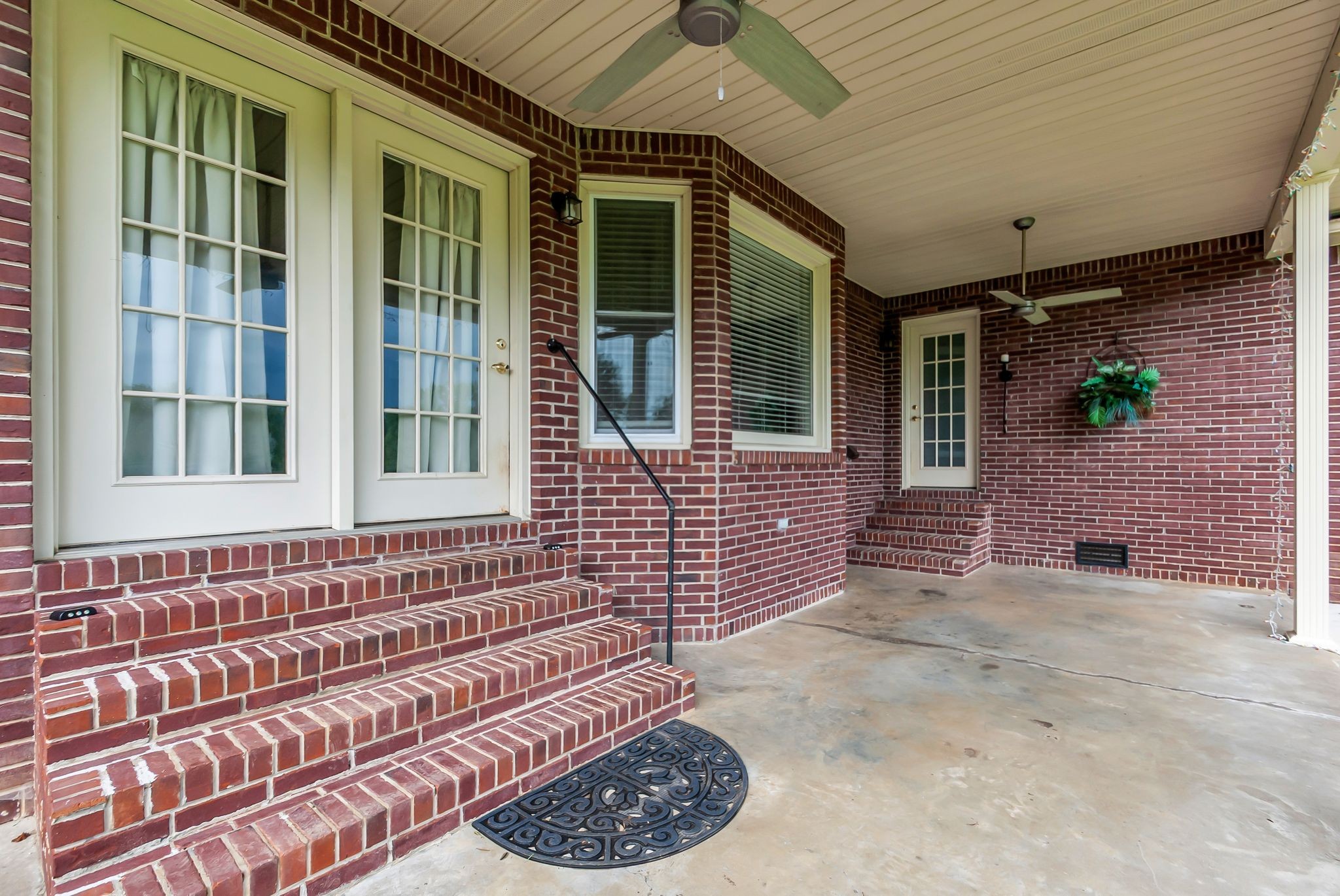 4 Clayton Acres Cir