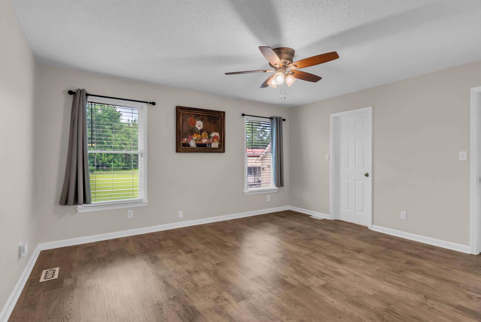 4 Clayton Acres Cir
