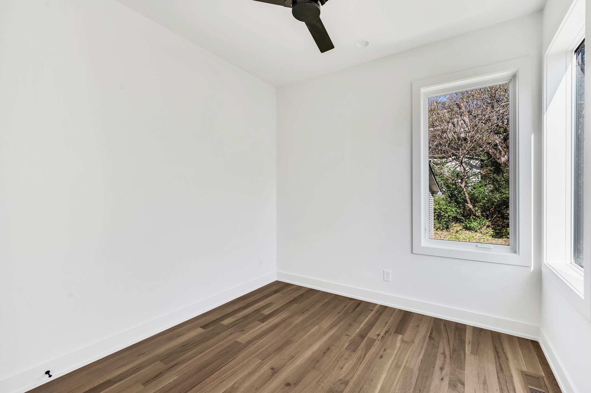 18 Willis St Unit: C