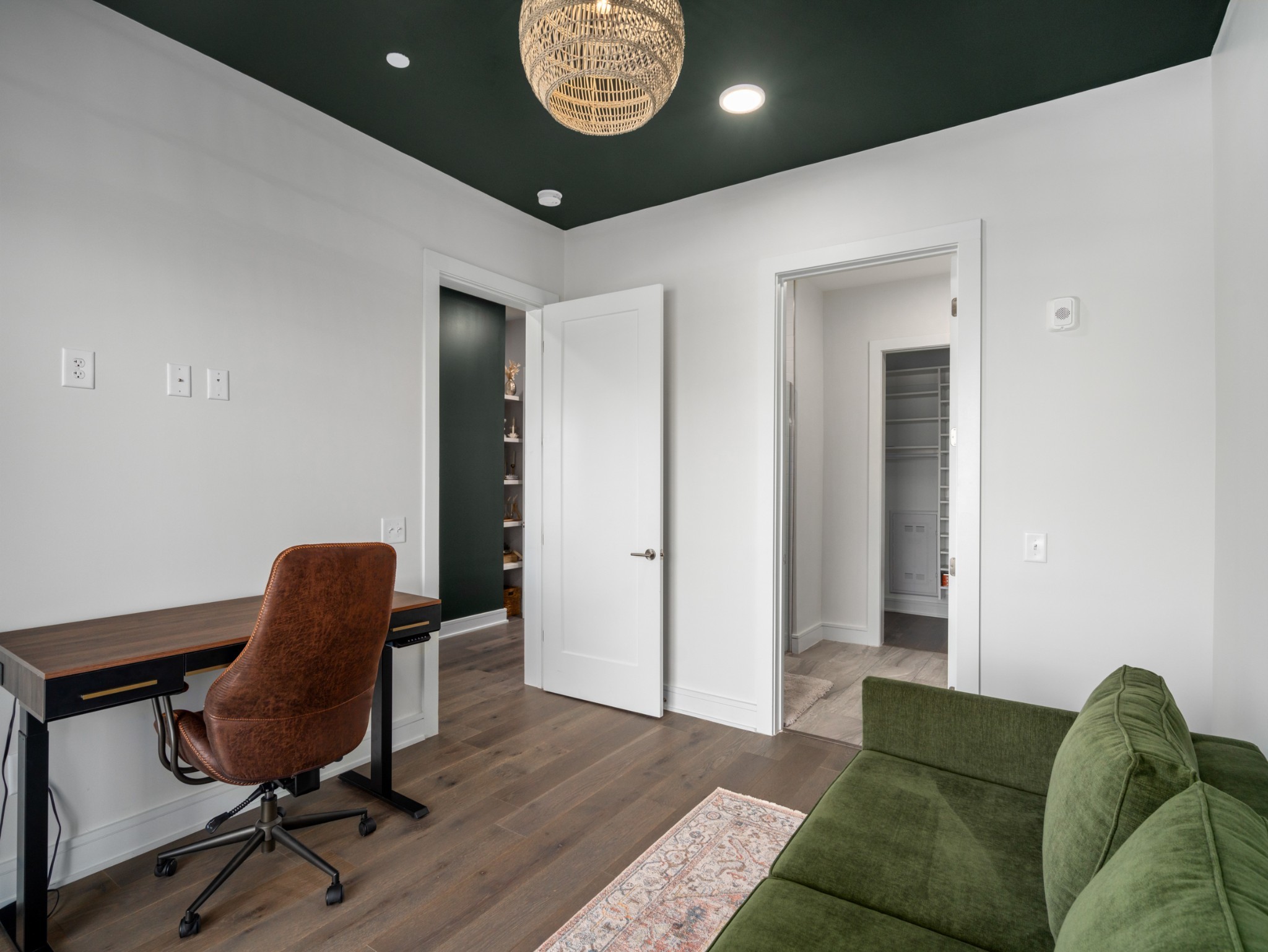 1125 10th Ave, N Unit: 202