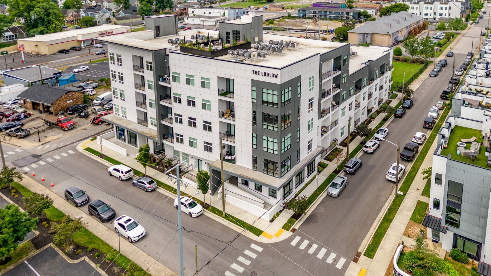 1125 10th Ave, N Unit: 202