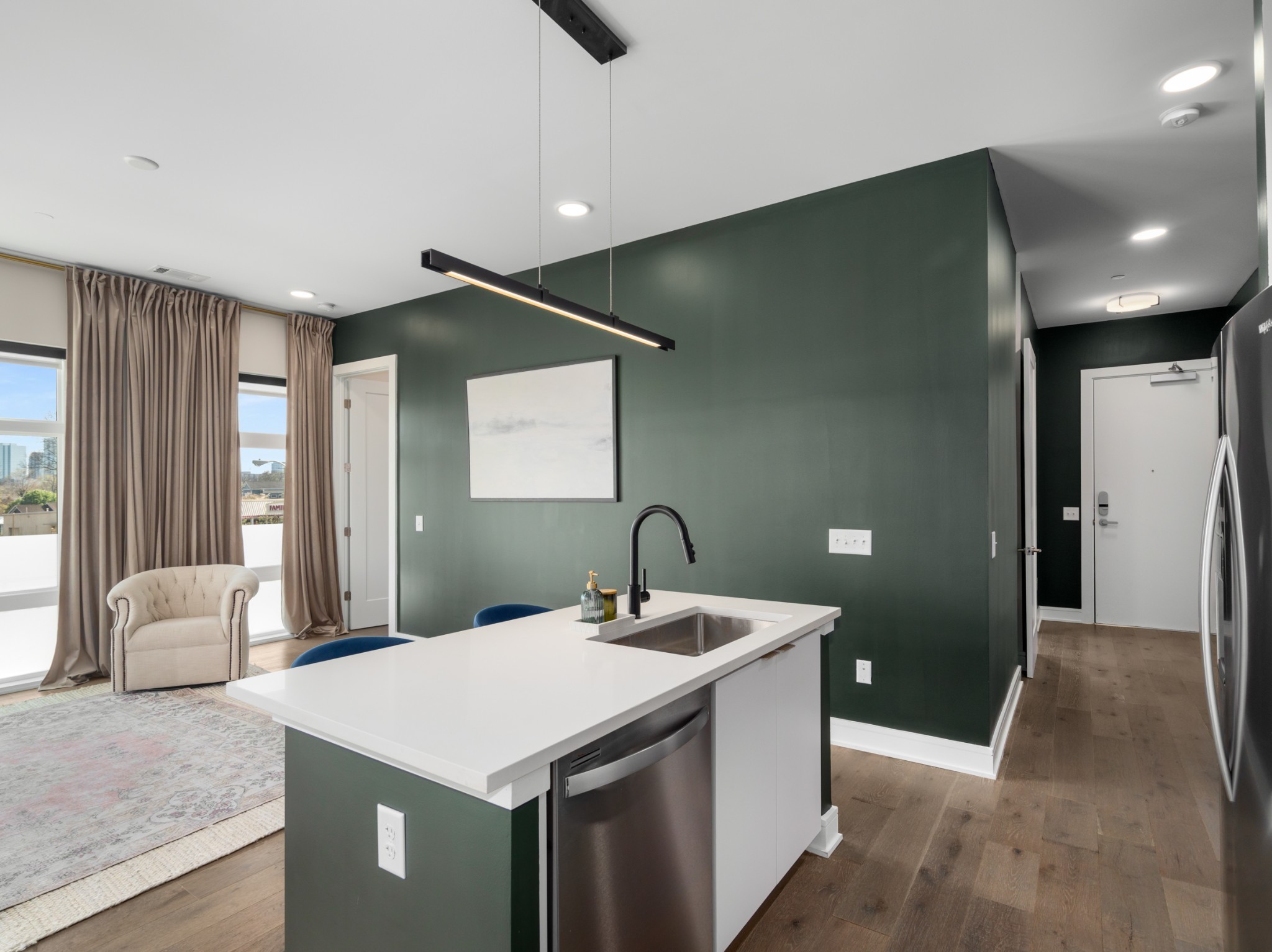 1125 10th Ave, N Unit: 202