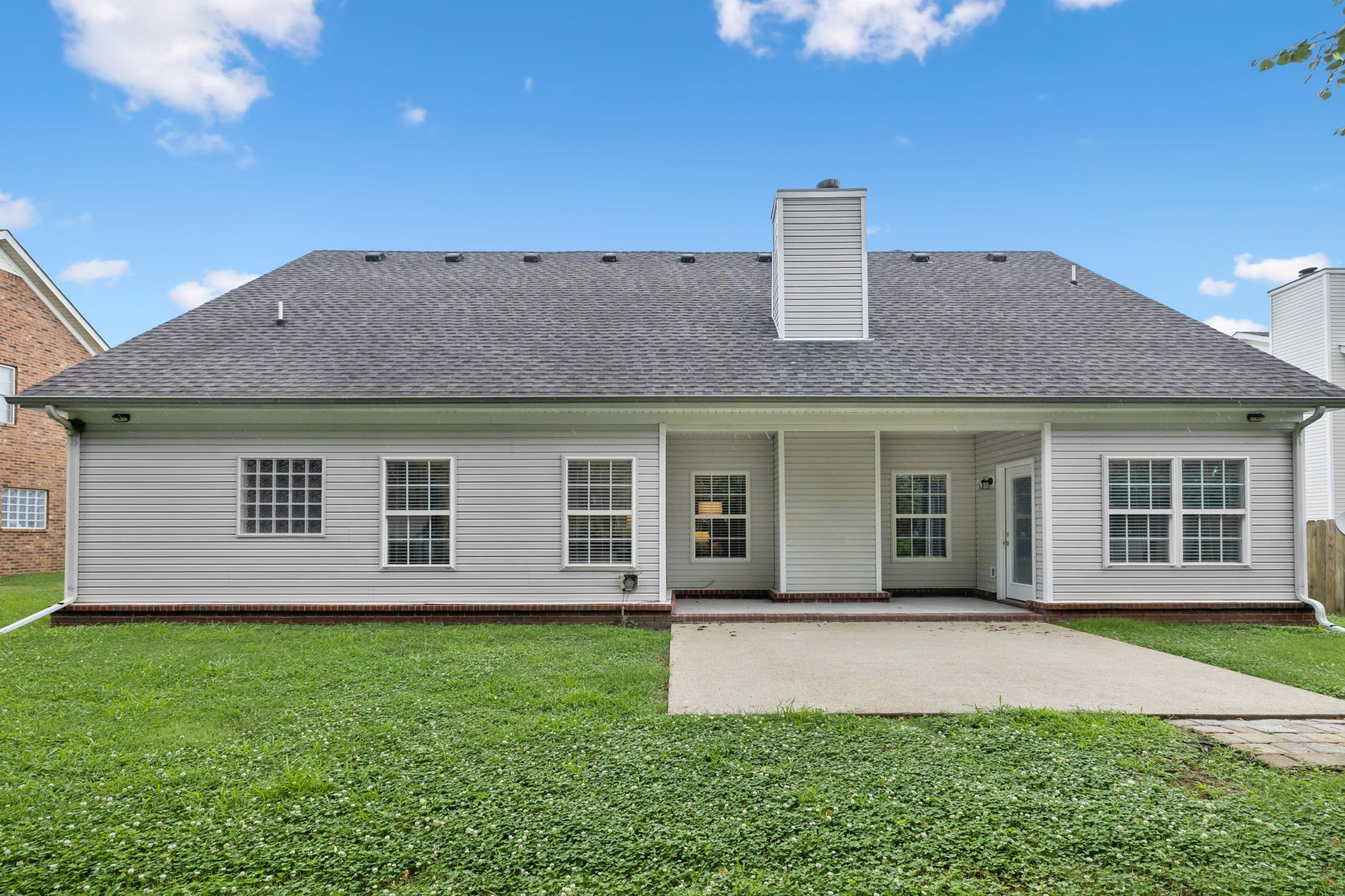 4613 Scottish Dr