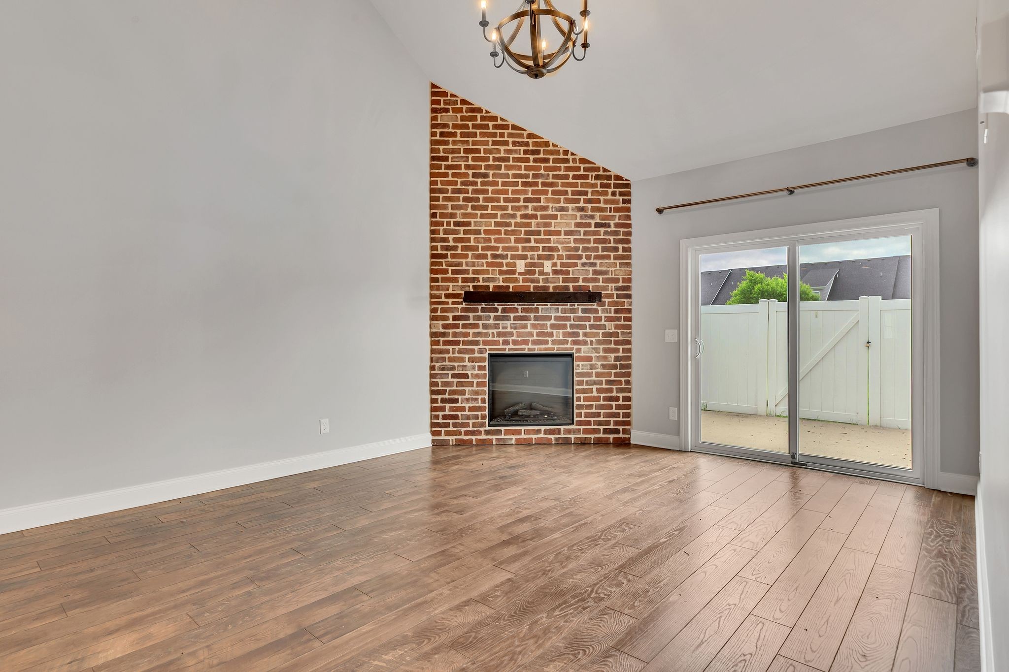 3508 Pershing Dr