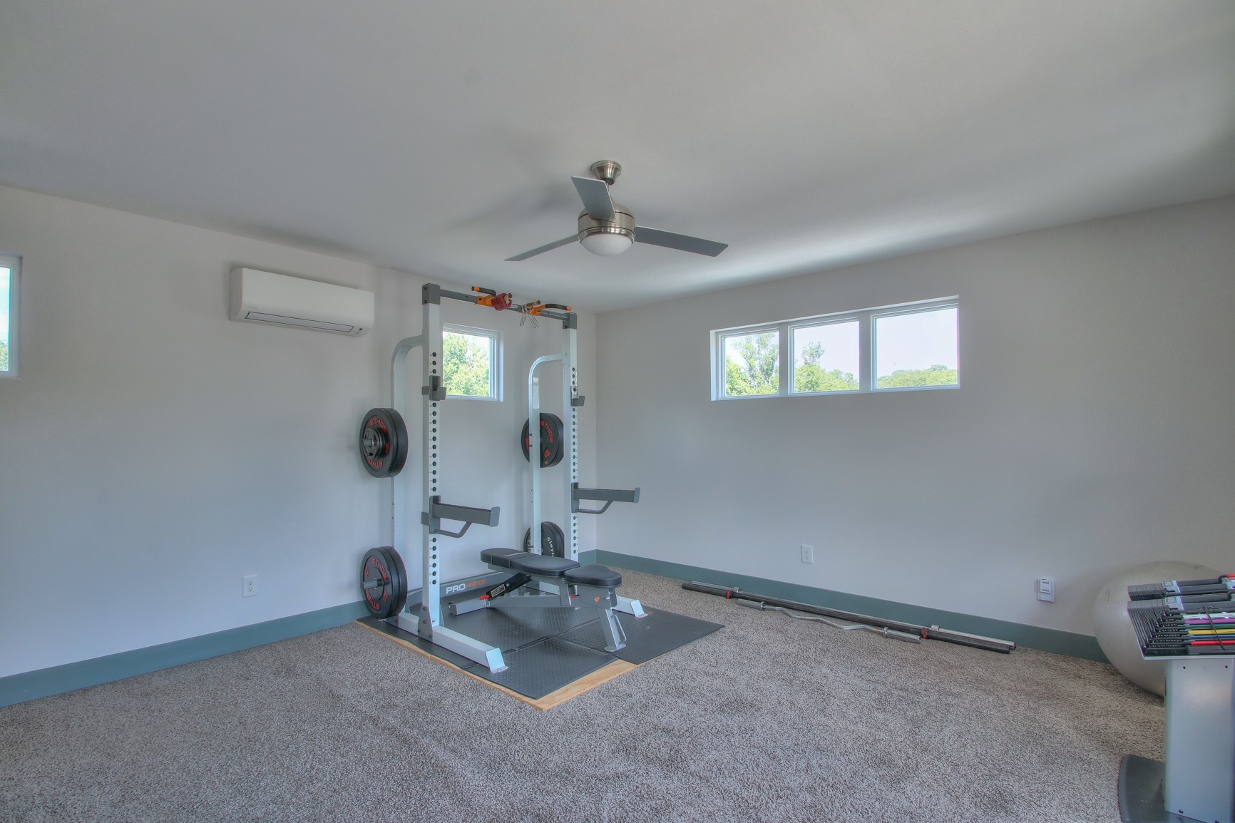 1617 Straightway Ave