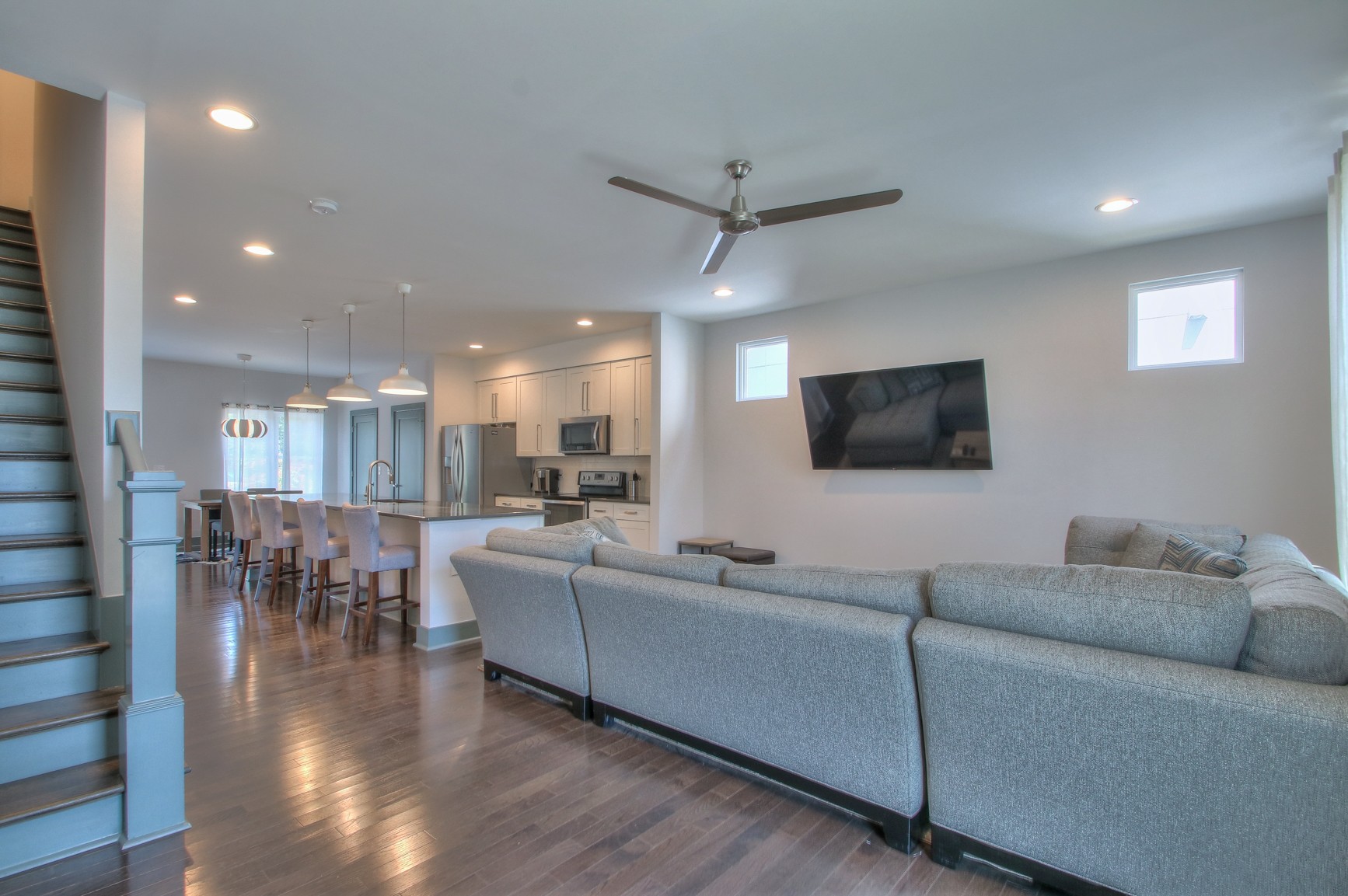 1617 Straightway Ave