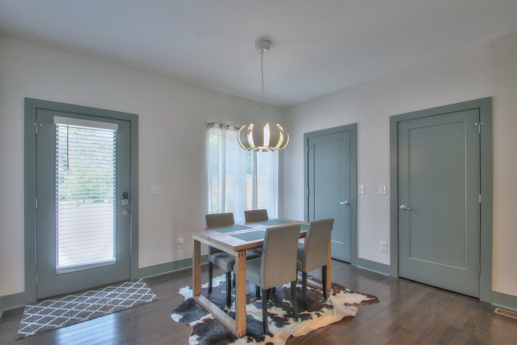 1617 Straightway Ave