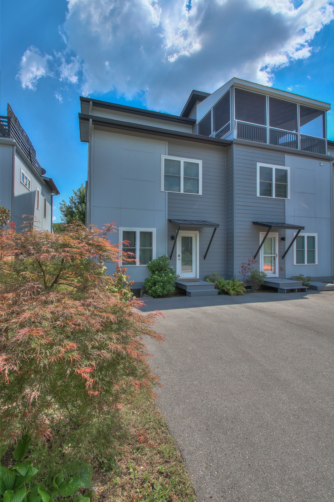 1617 Straightway Ave