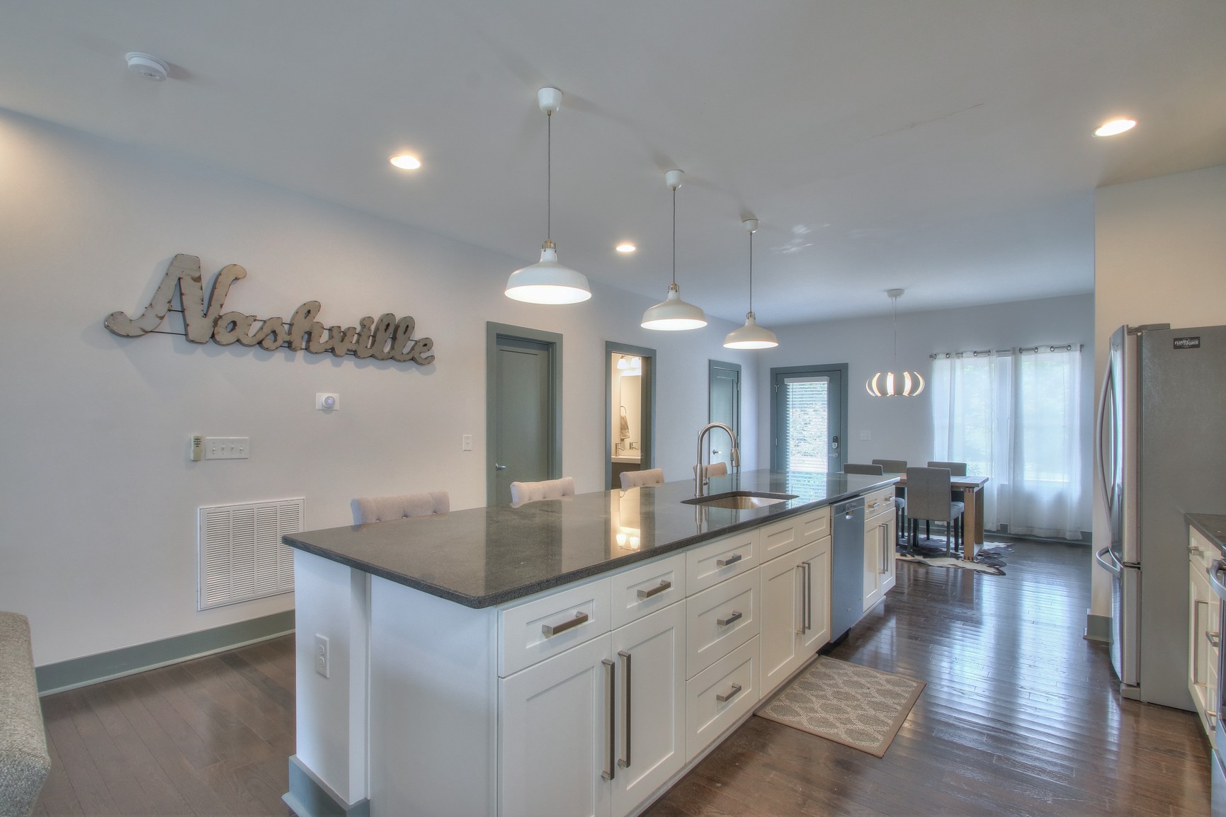 1617 Straightway Ave