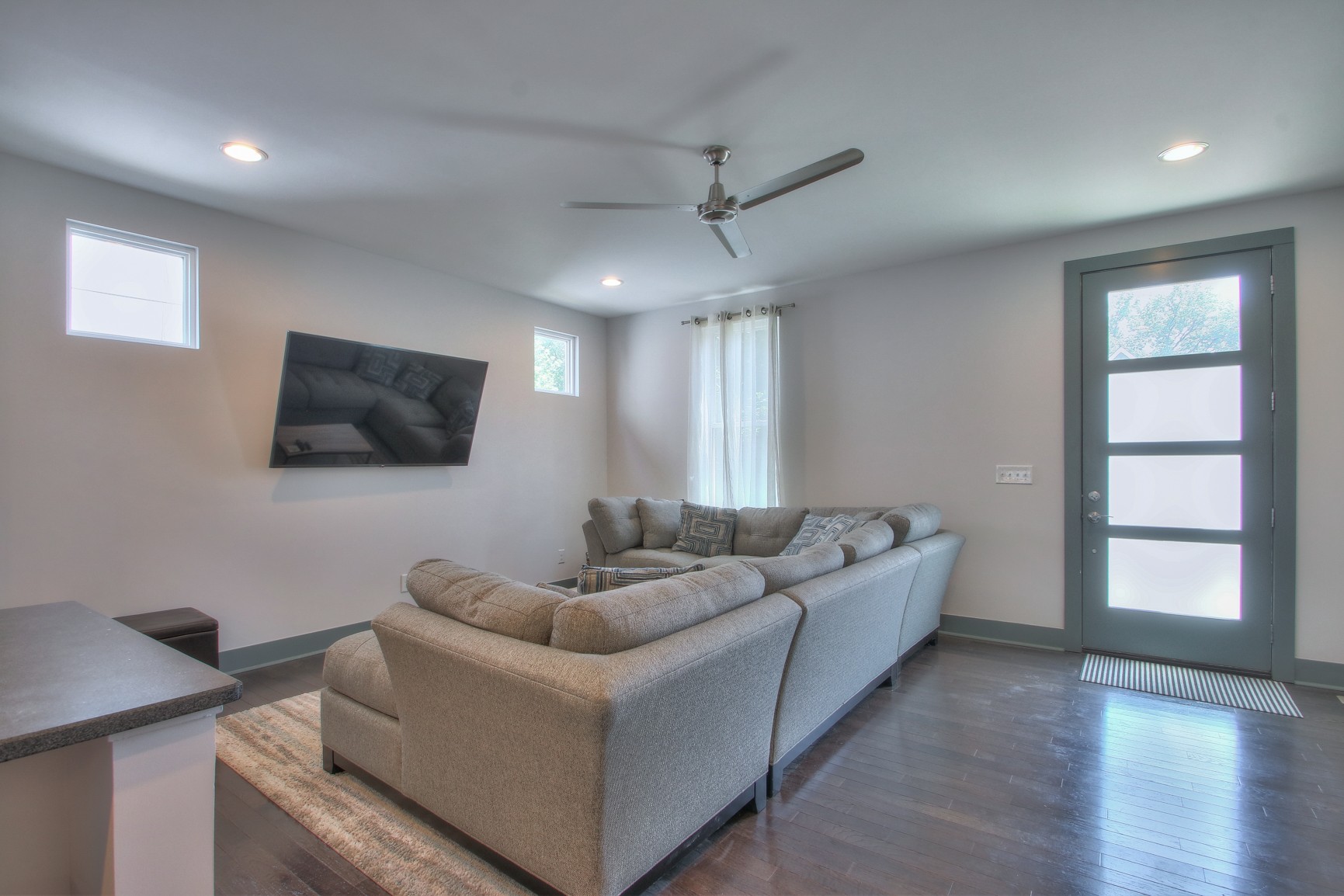 1617 Straightway Ave