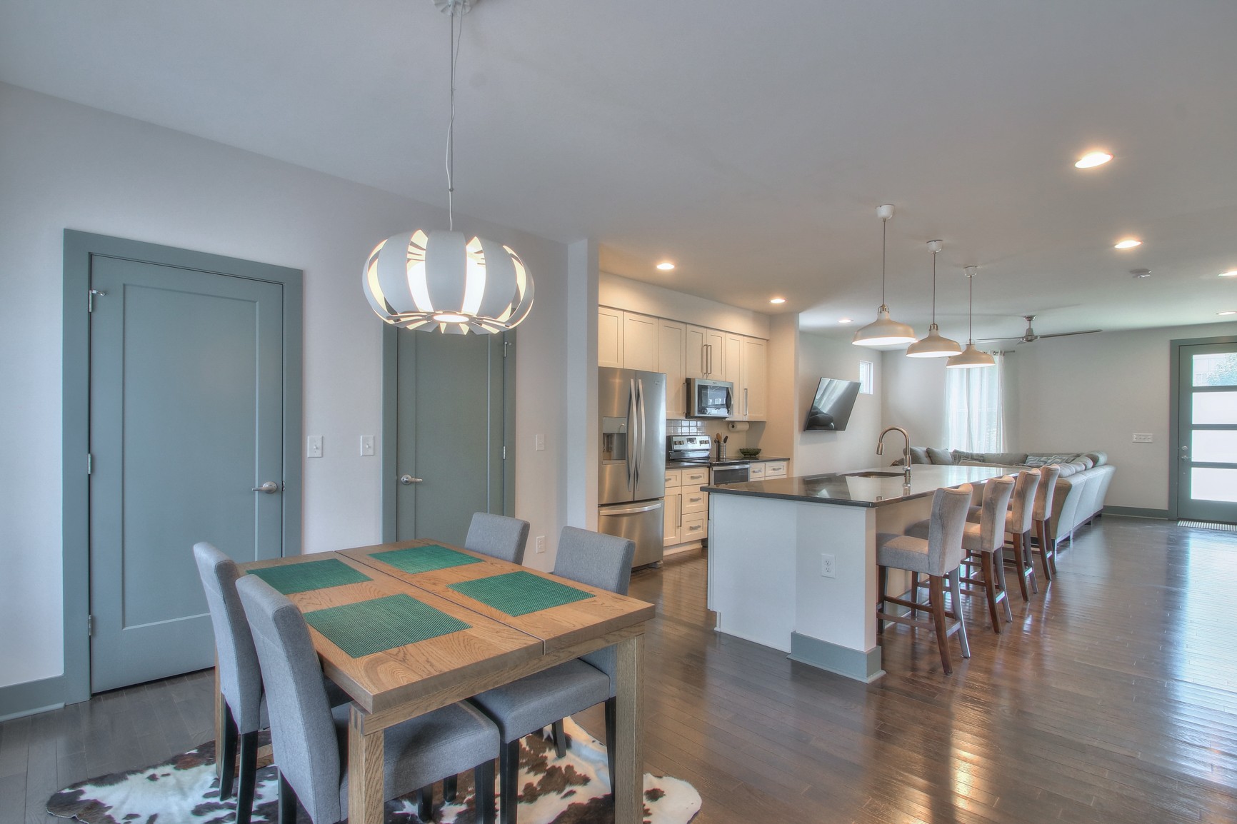 1617 Straightway Ave