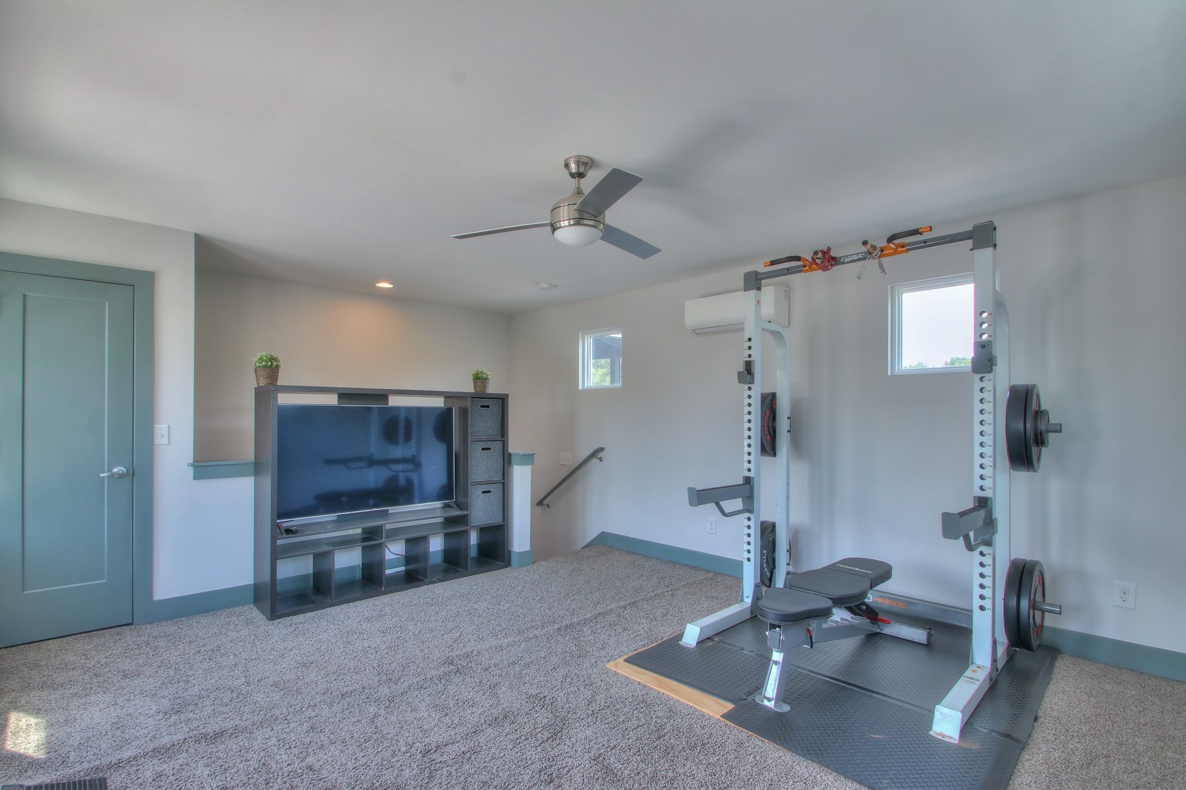 1617 Straightway Ave