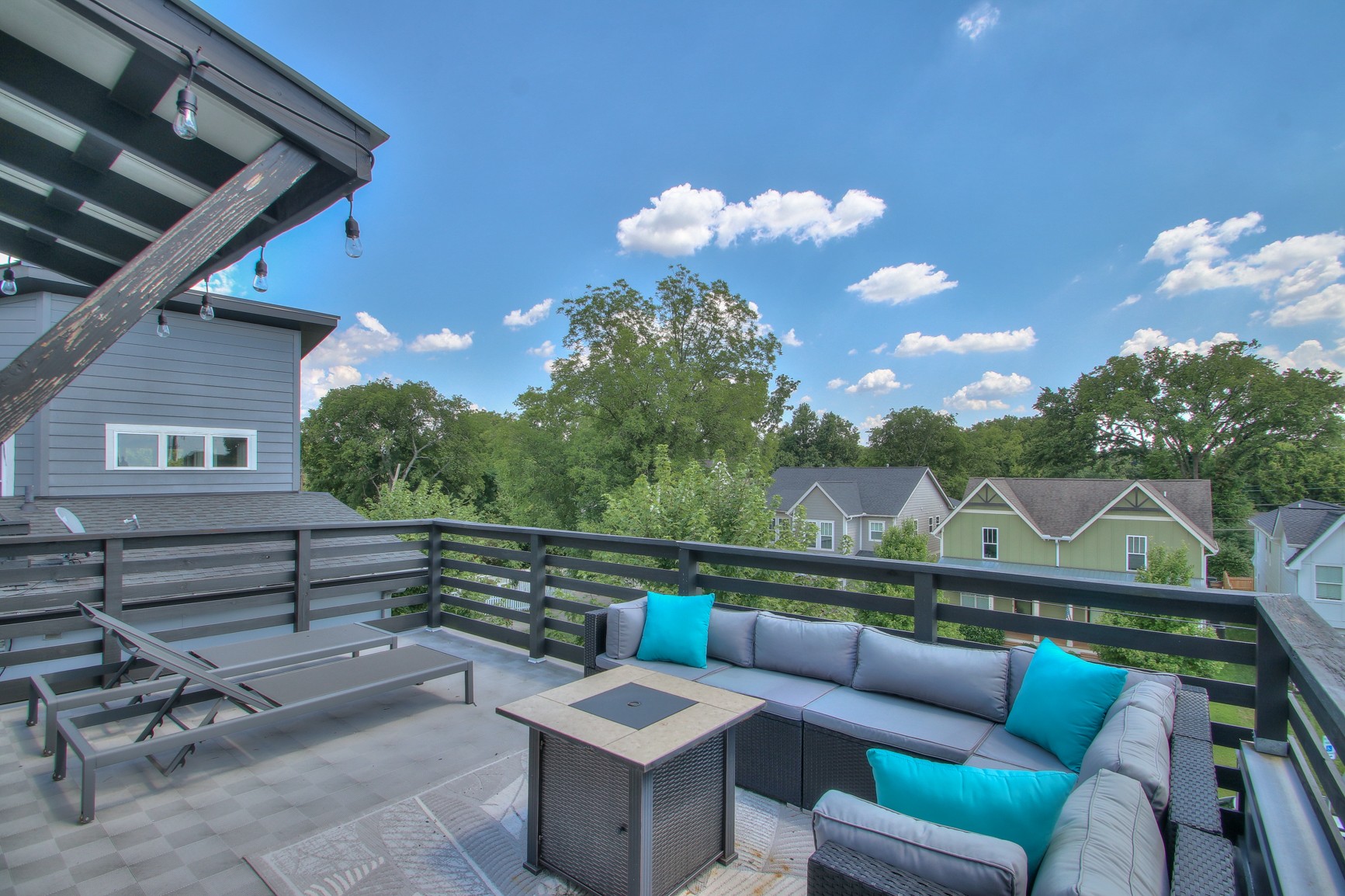 1617 Straightway Ave