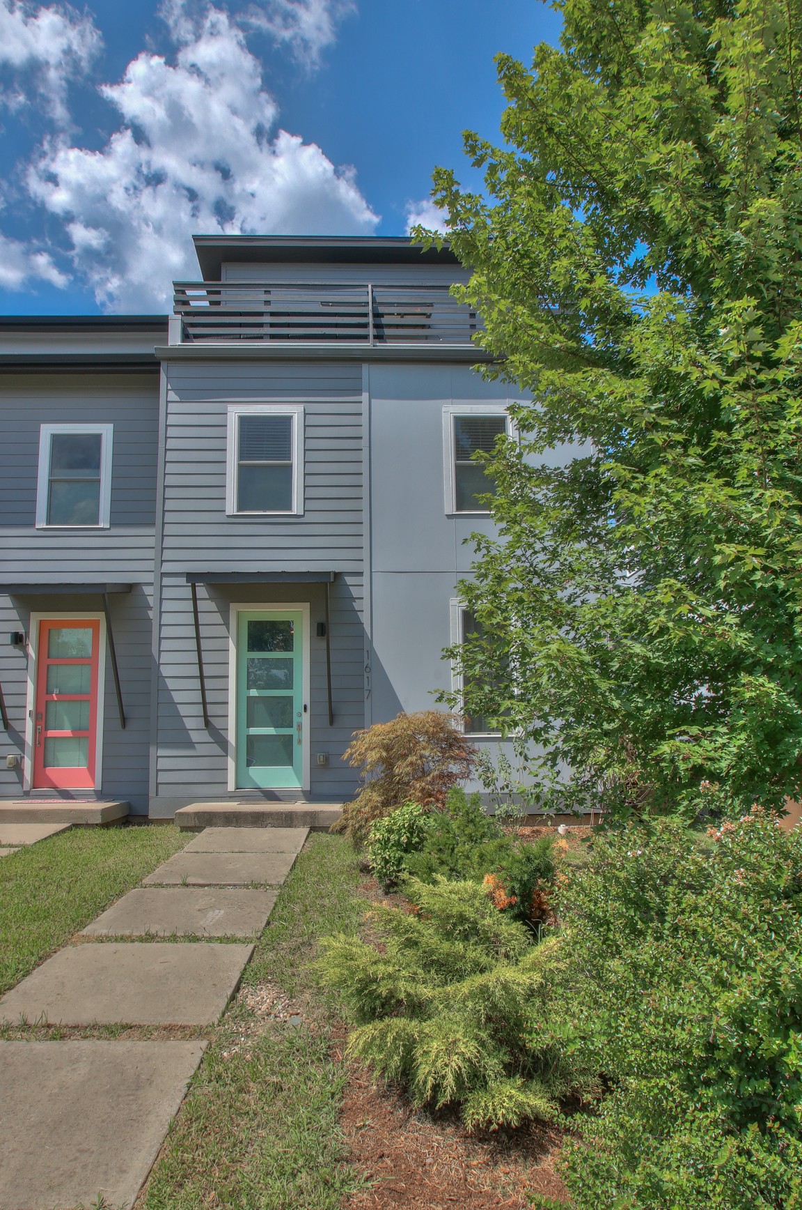 1617 Straightway Ave