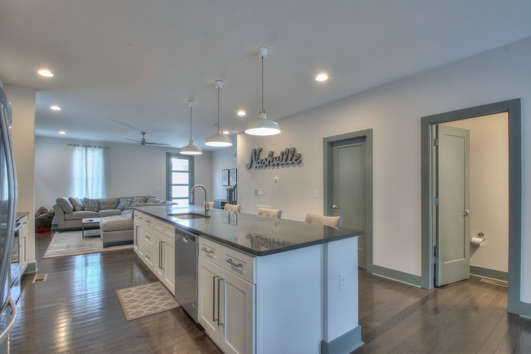 1617 Straightway Ave