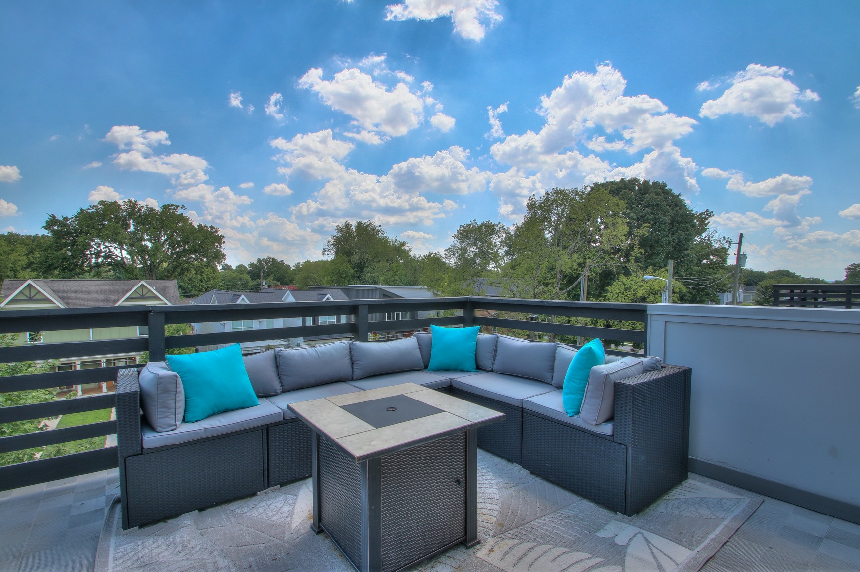 1617 Straightway Ave