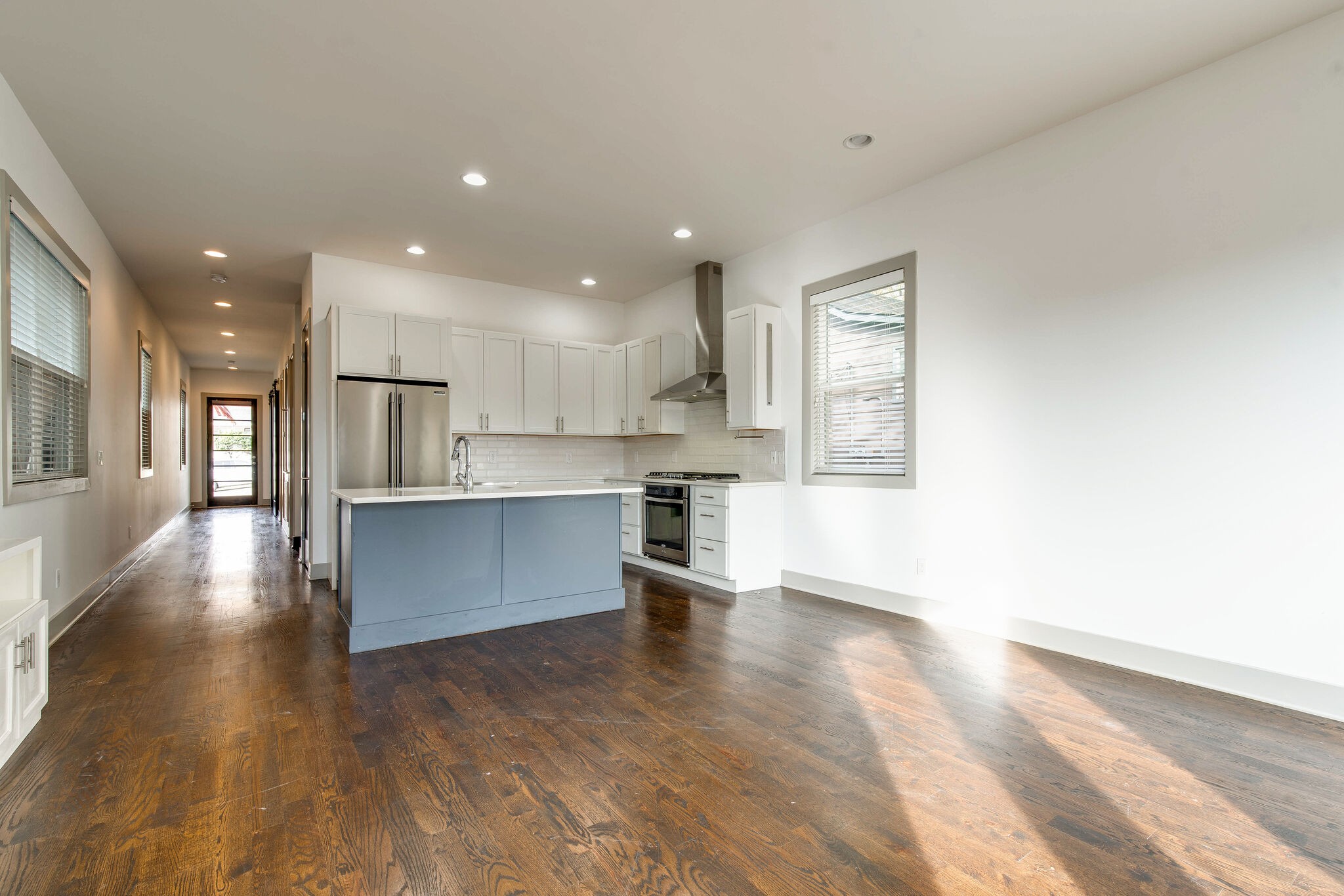 336 Vivelle Ave