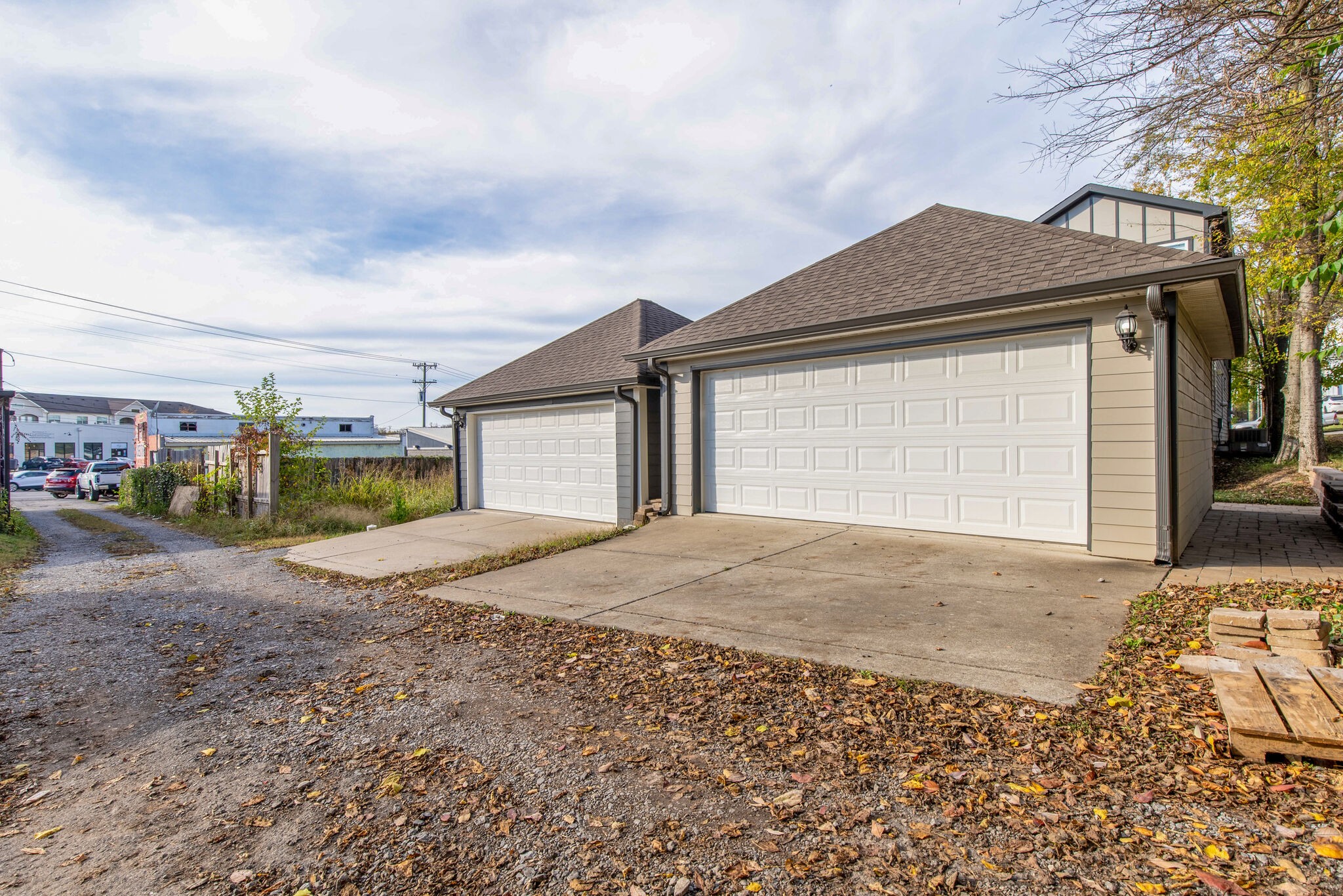 336 Vivelle Ave