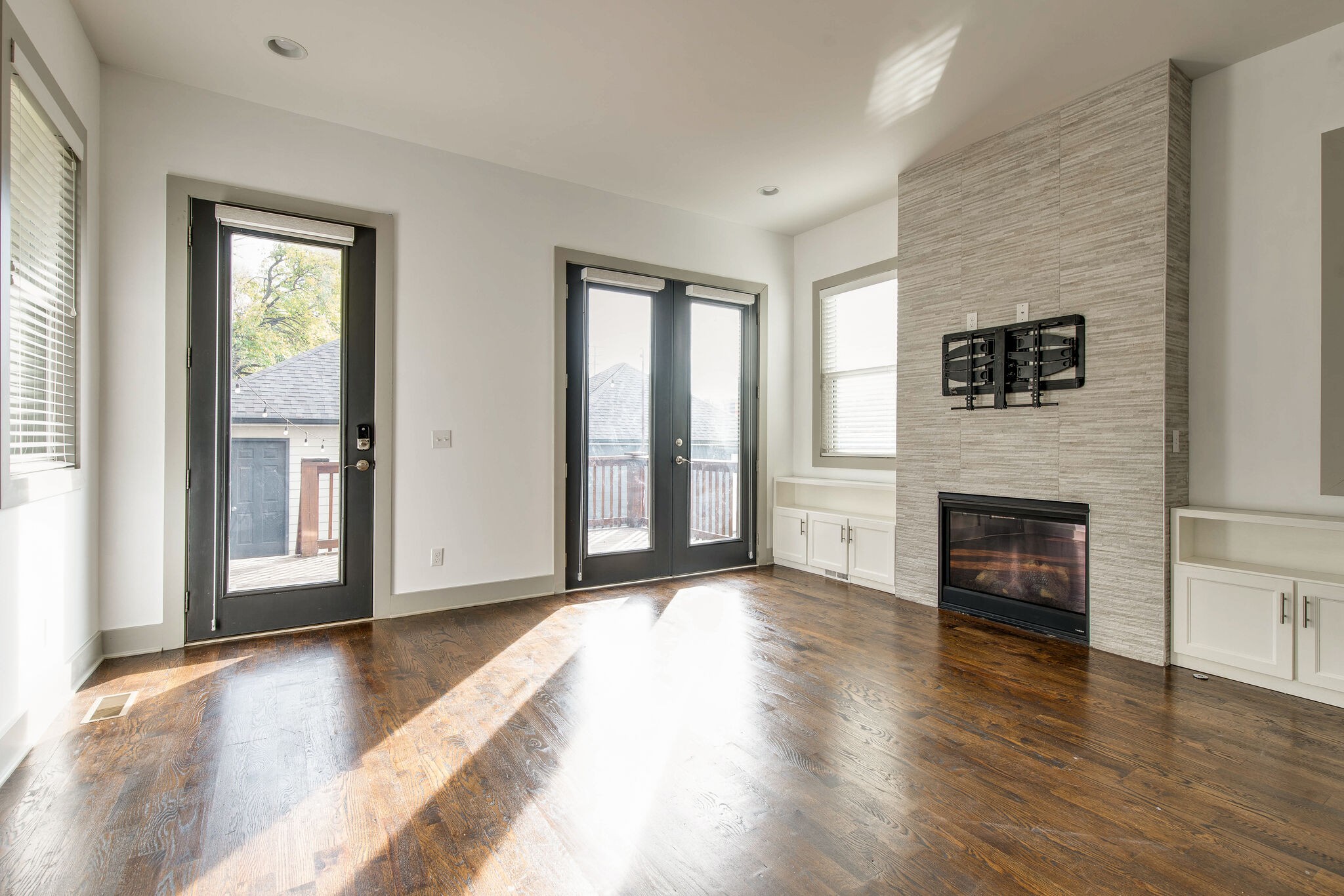 336 Vivelle Ave