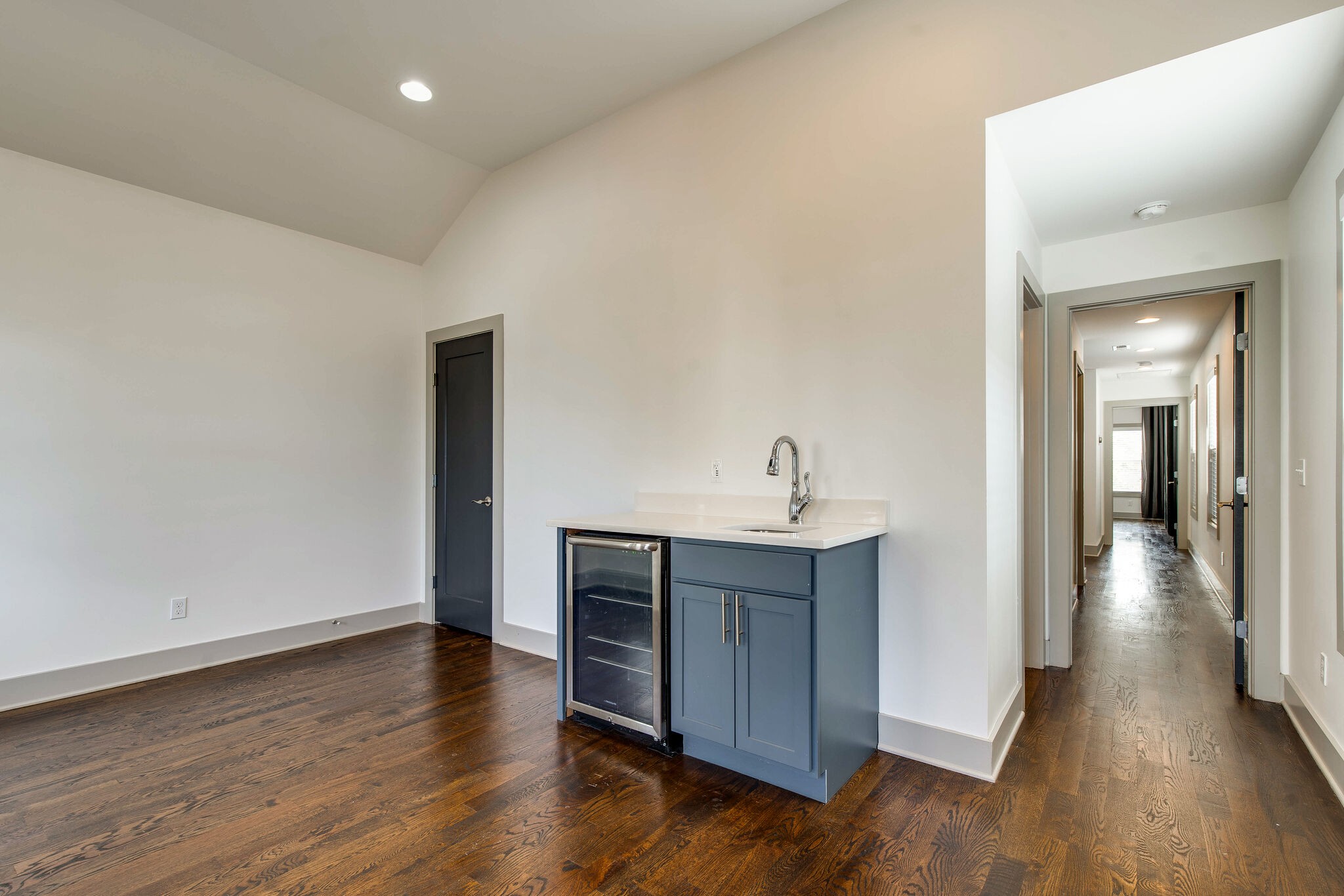 336 Vivelle Ave