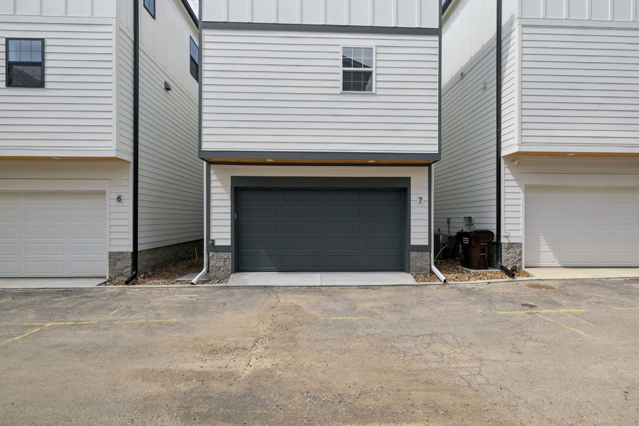 504 Edwin St Unit: 7