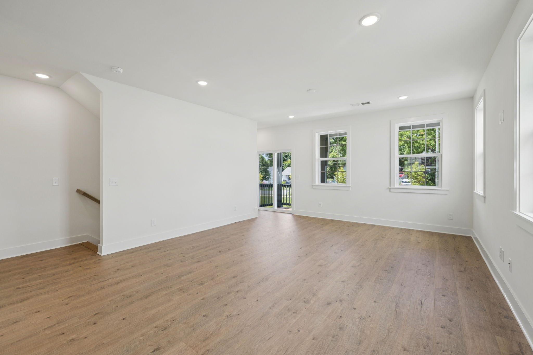 504 Edwin St Unit: 7