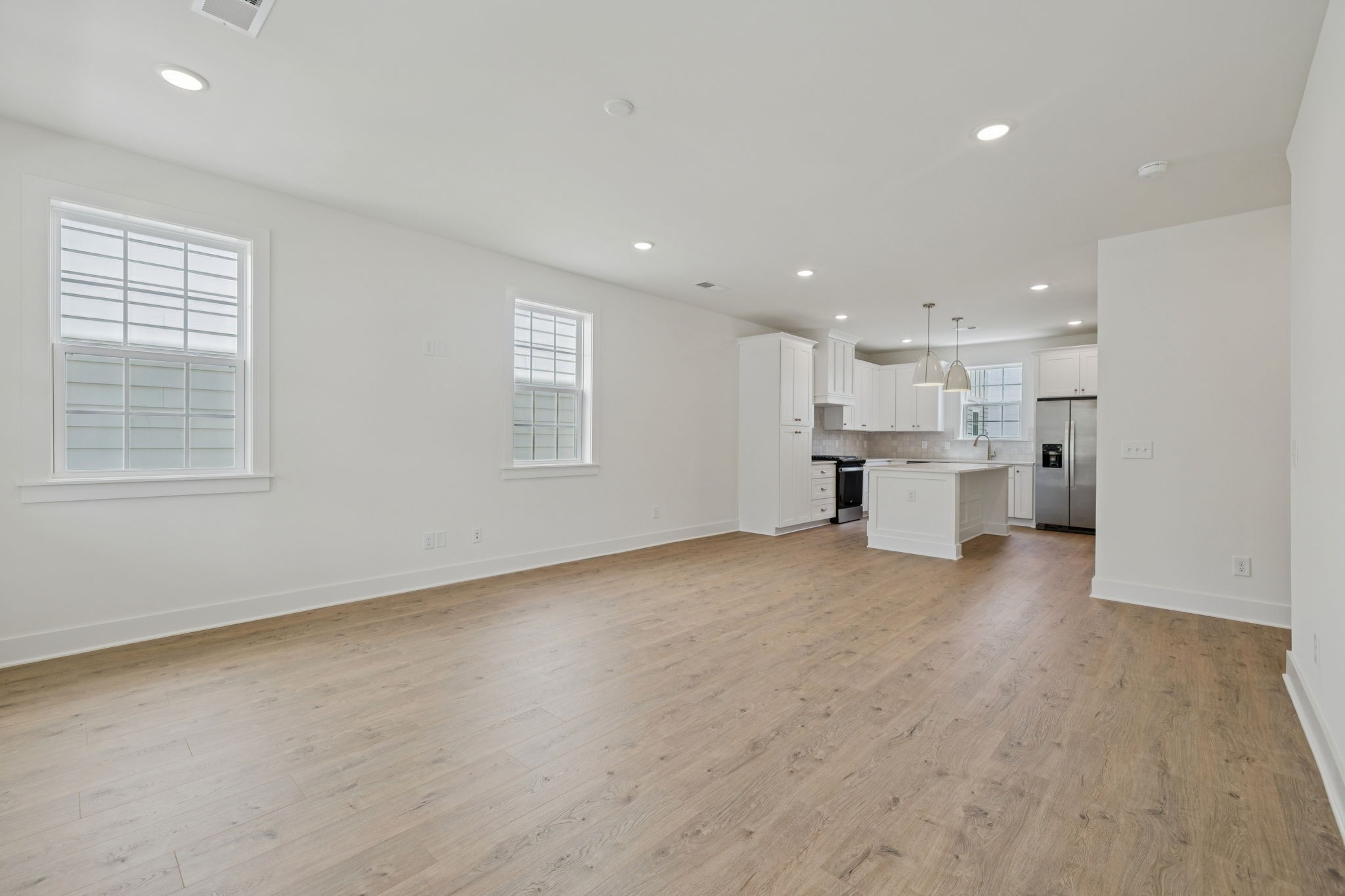 504 Edwin St Unit: 7