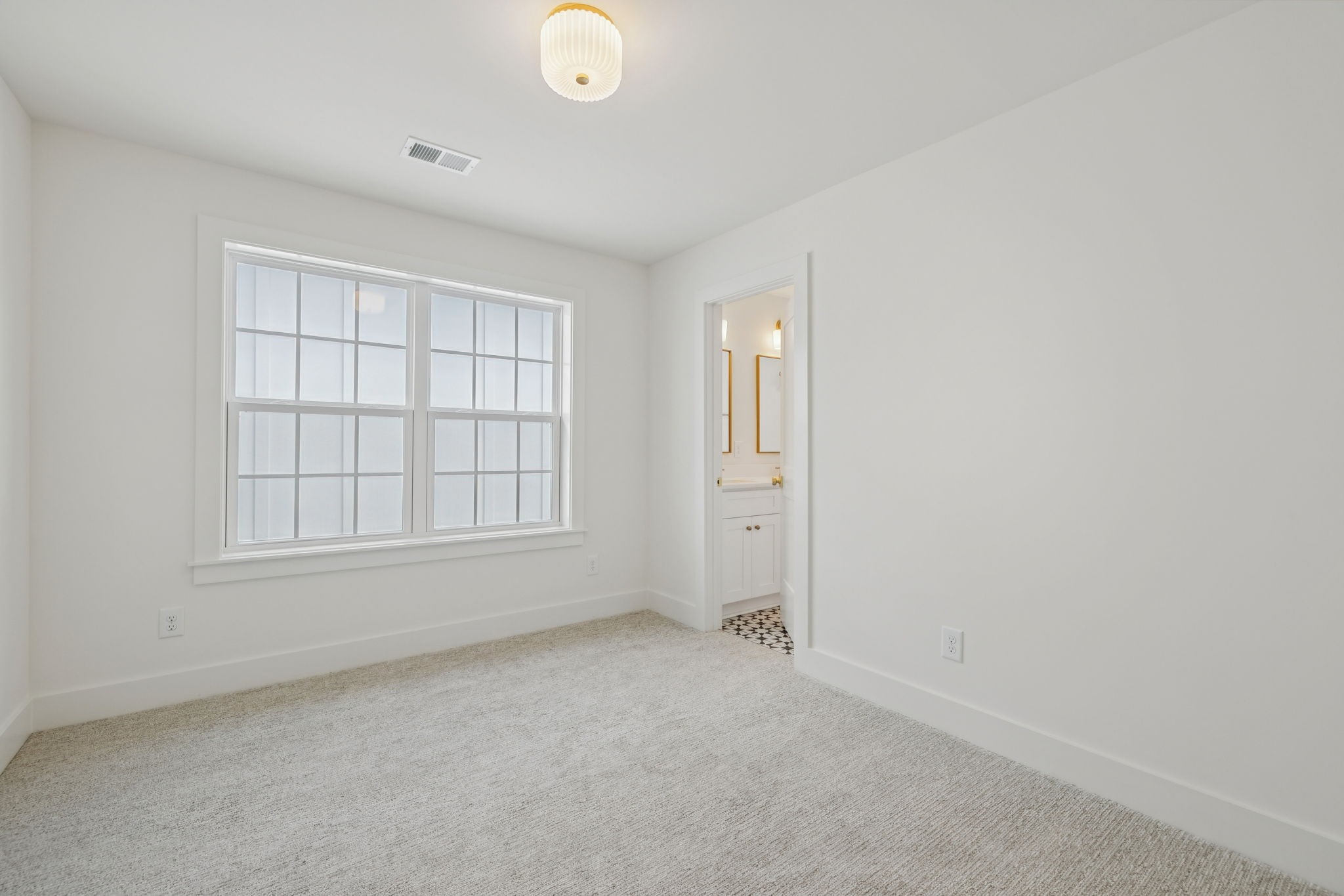 504 Edwin St Unit: 7