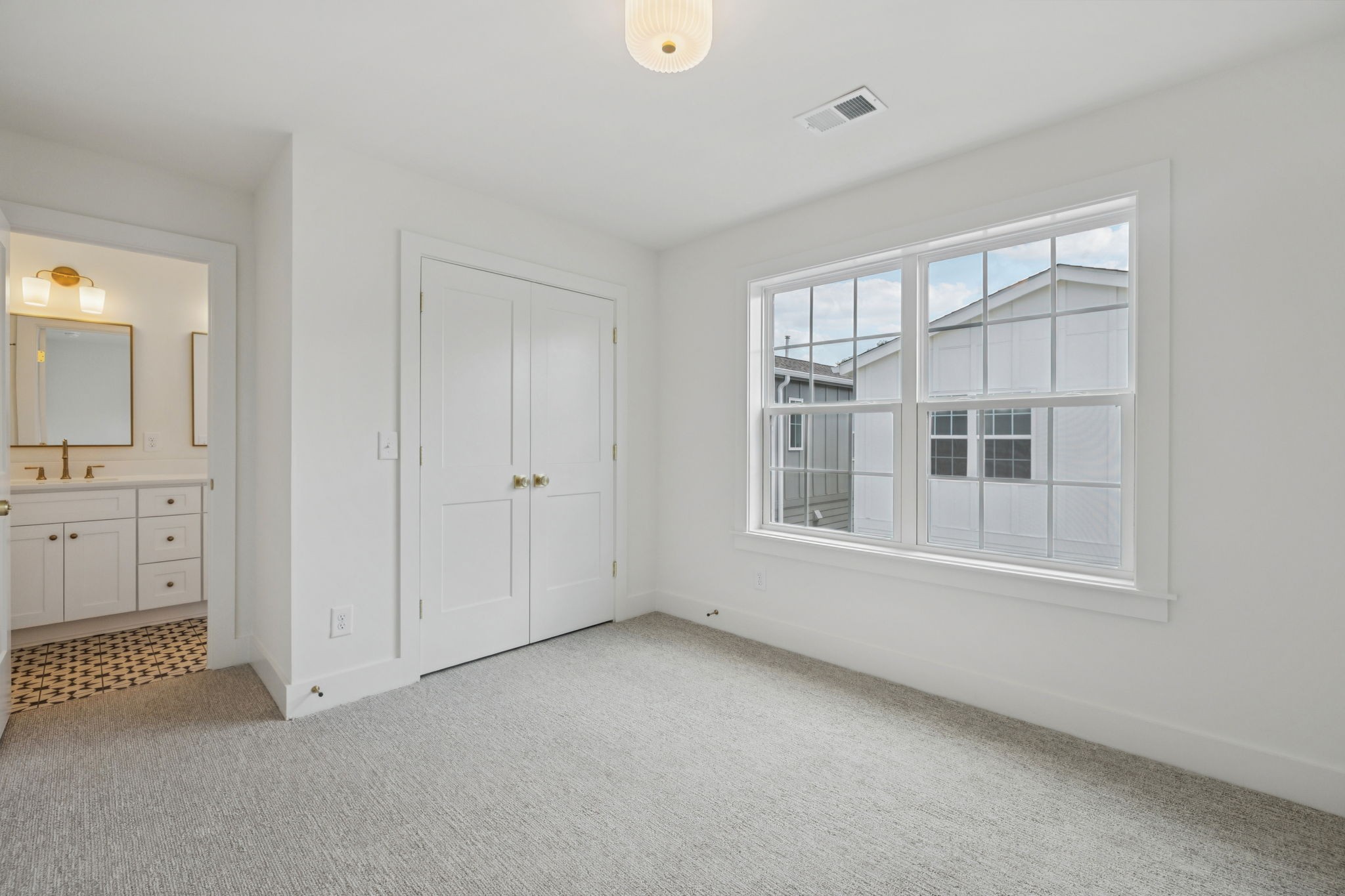 504 Edwin St Unit: 7