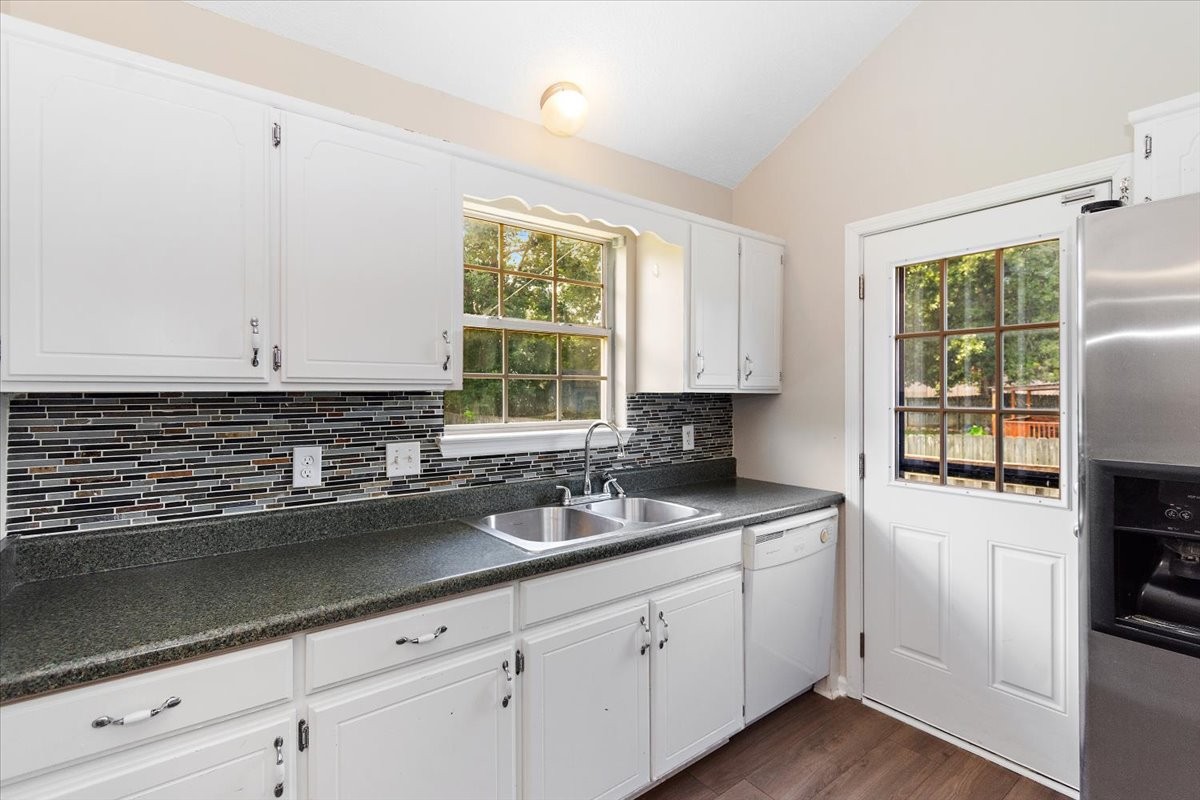611 Cedar Bend Ln