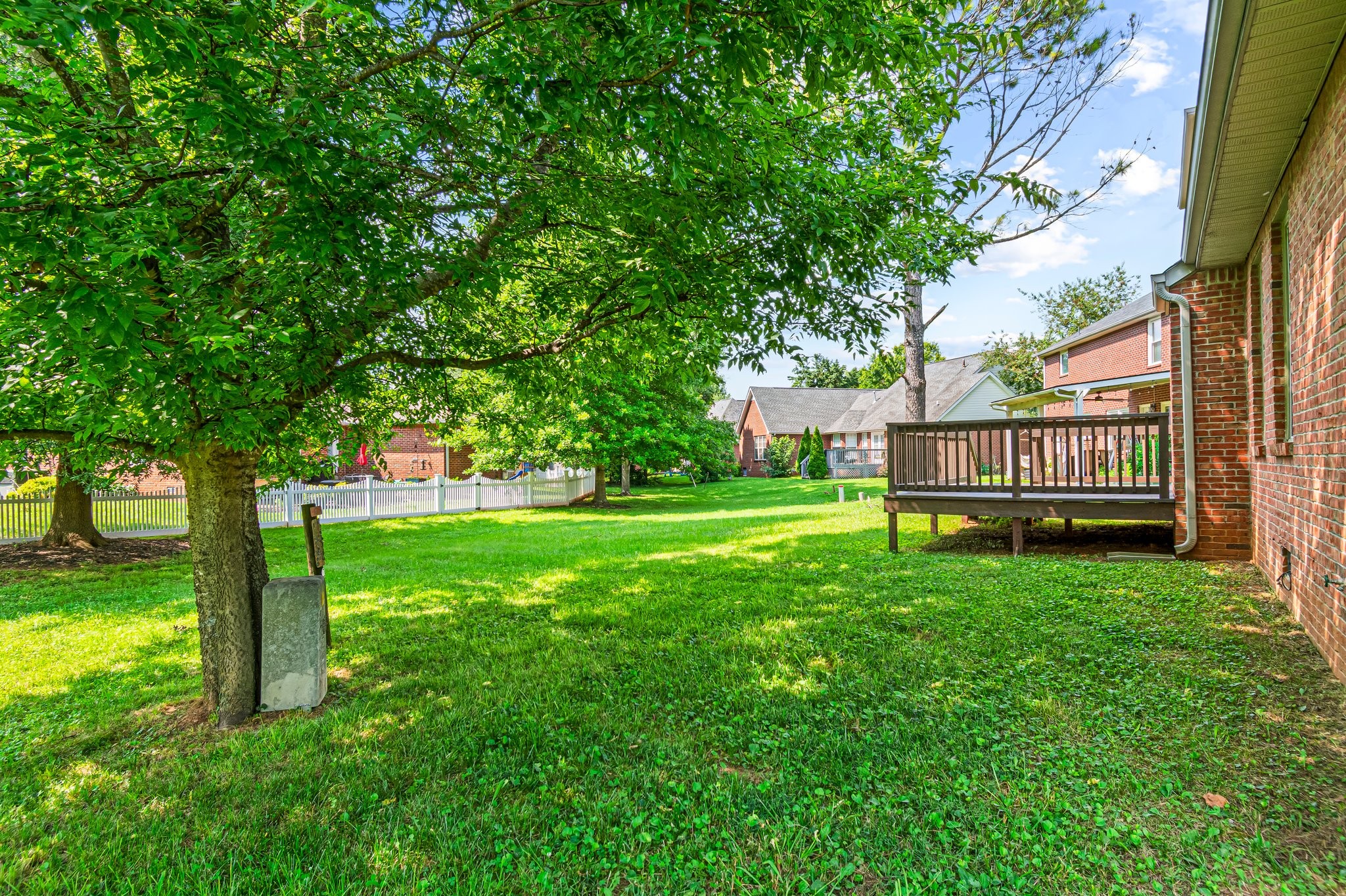 2415 Franklin Ln