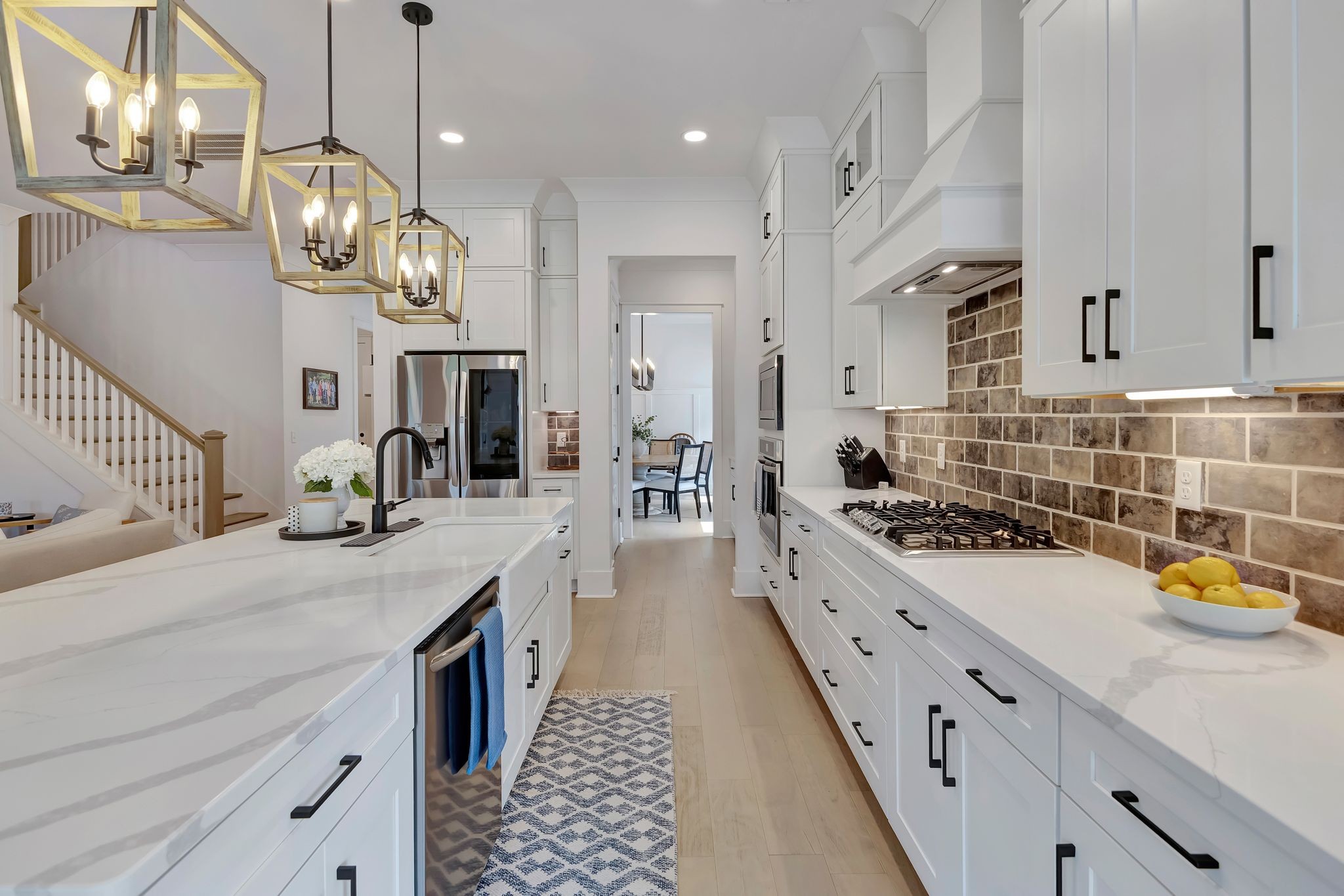 1016 Pine Creek Dr