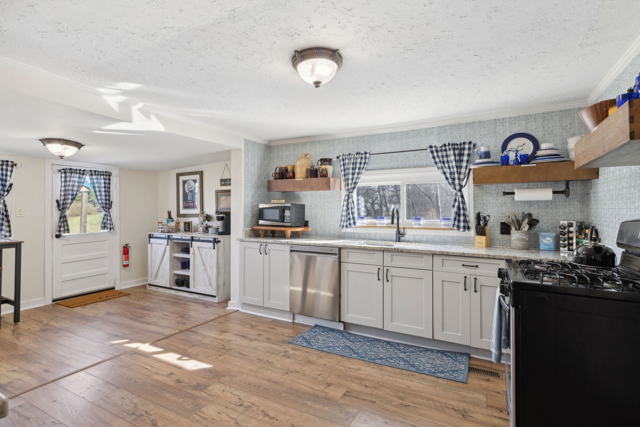 2830 Lockertsville Rd
