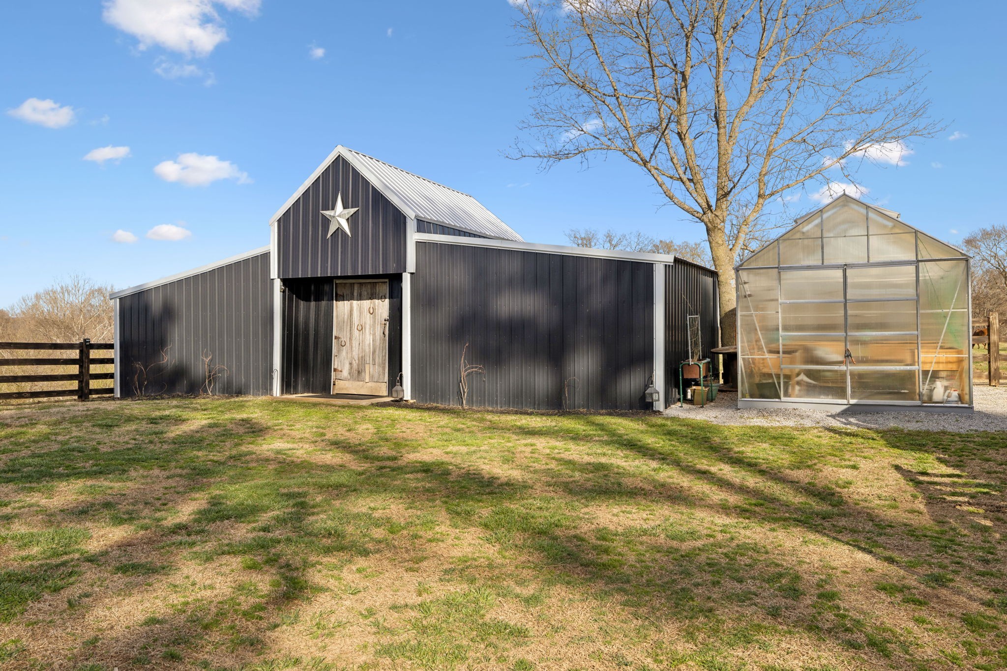 2830 Lockertsville Rd
