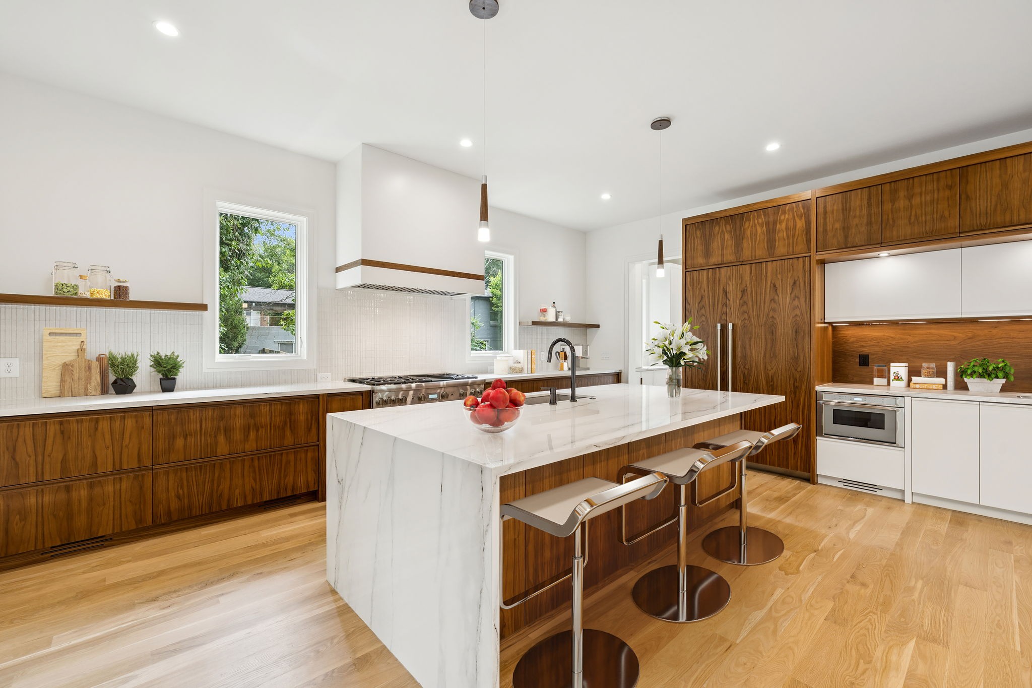 4045 Outer Drive
