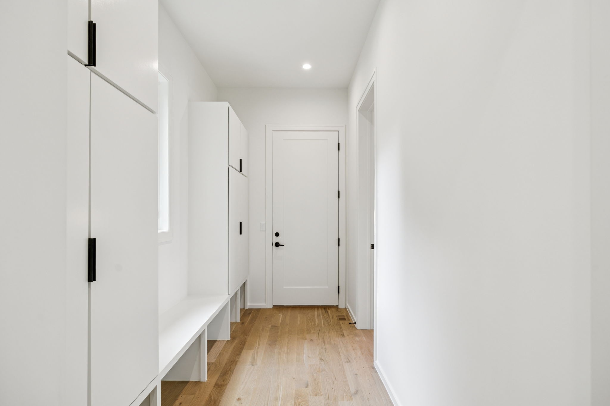 4045 Outer Drive