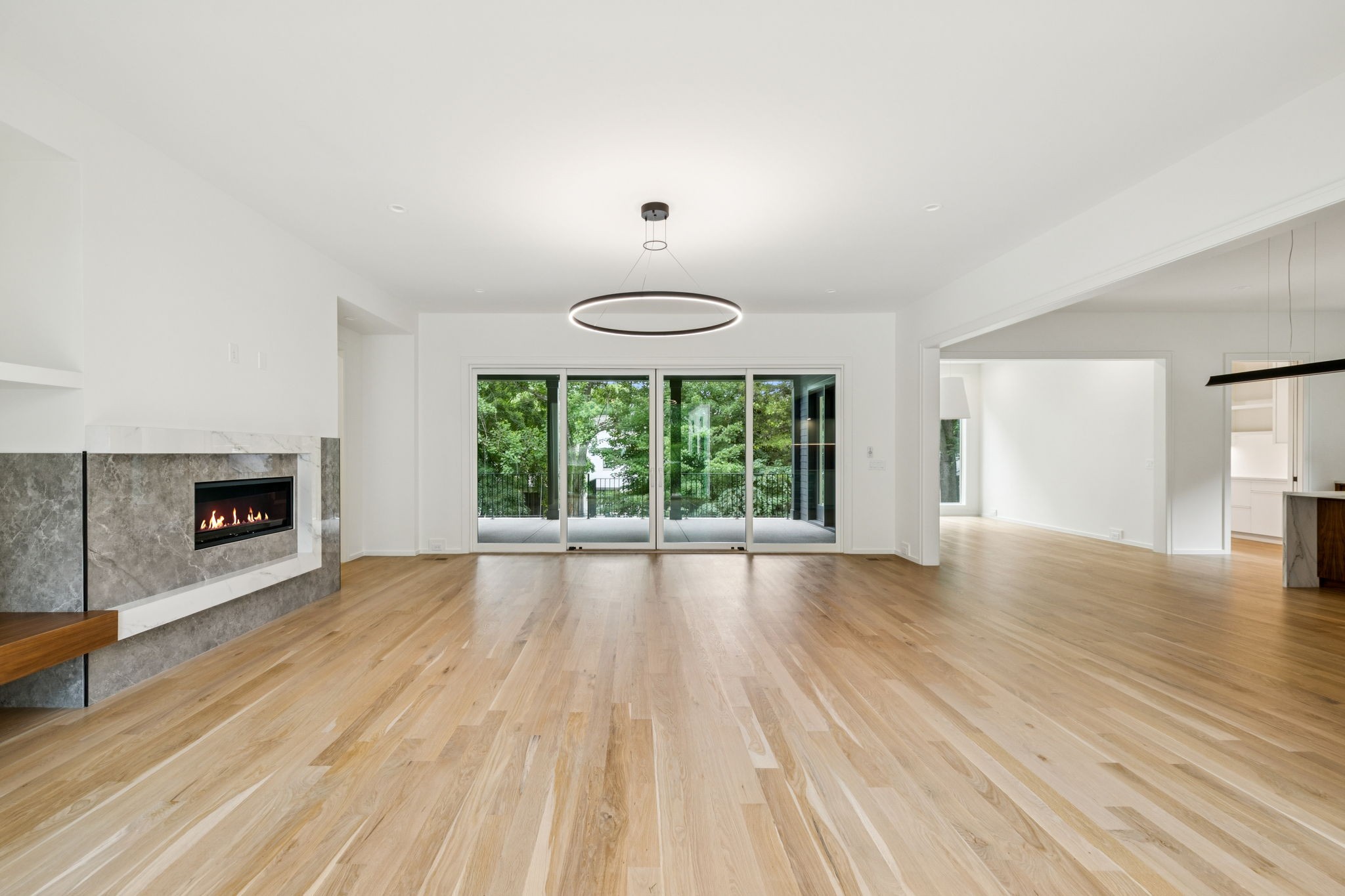 4045 Outer Drive
