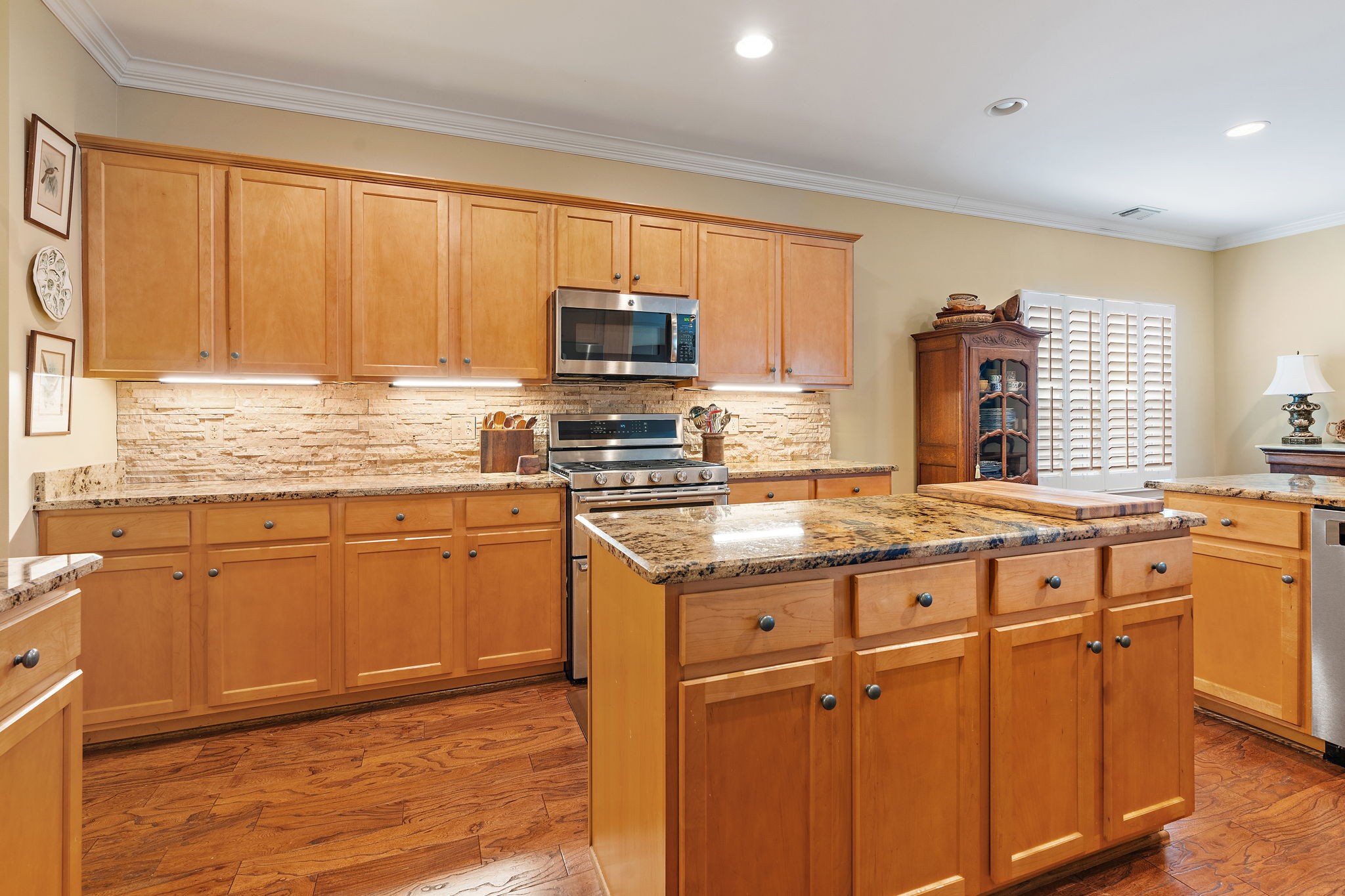 110 Spring Cabin Ln