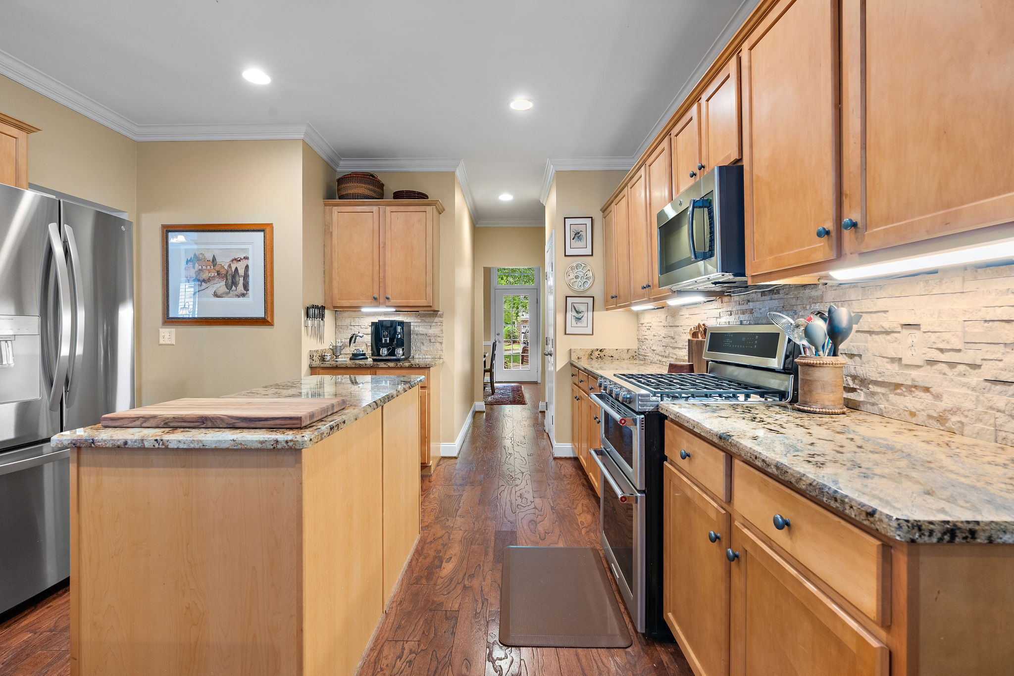 110 Spring Cabin Ln