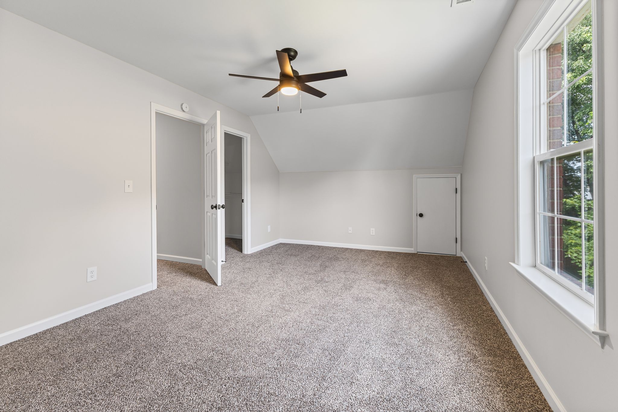236 Comer Cir