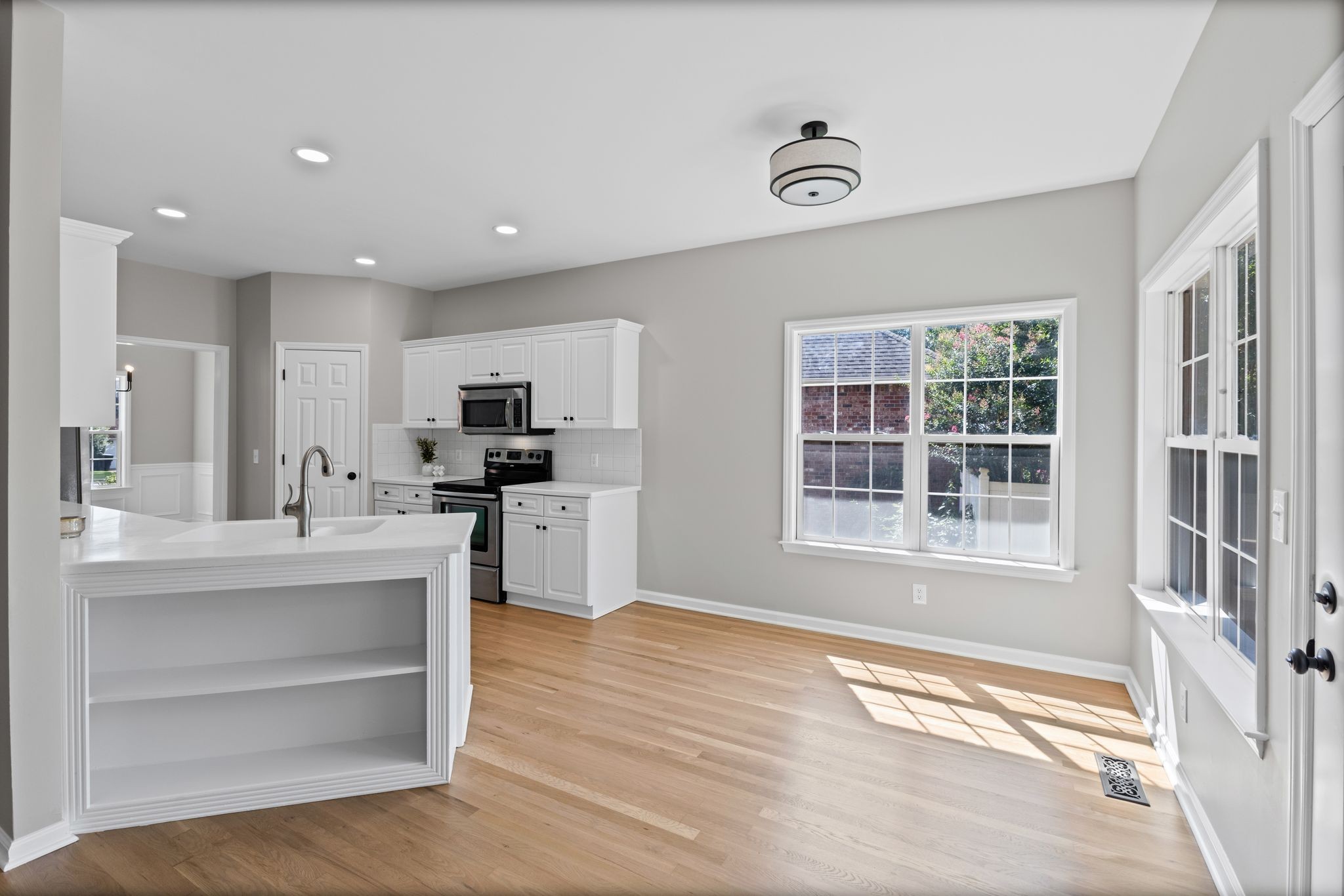 236 Comer Cir
