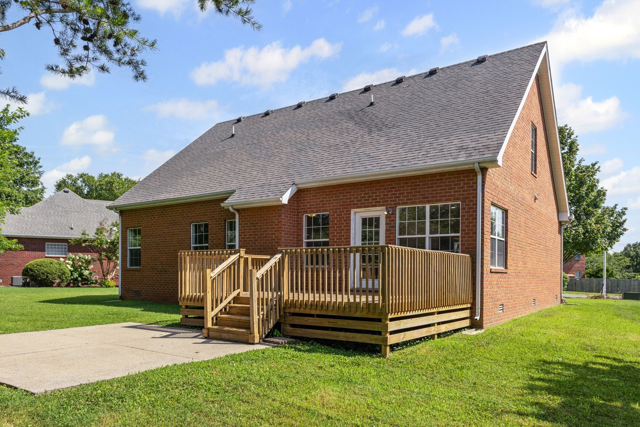 236 Comer Cir