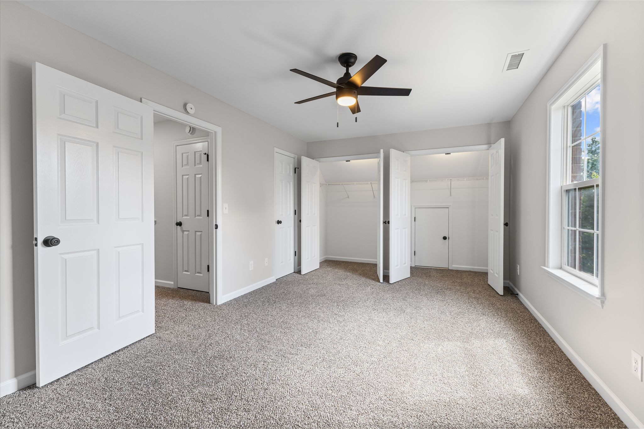 236 Comer Cir