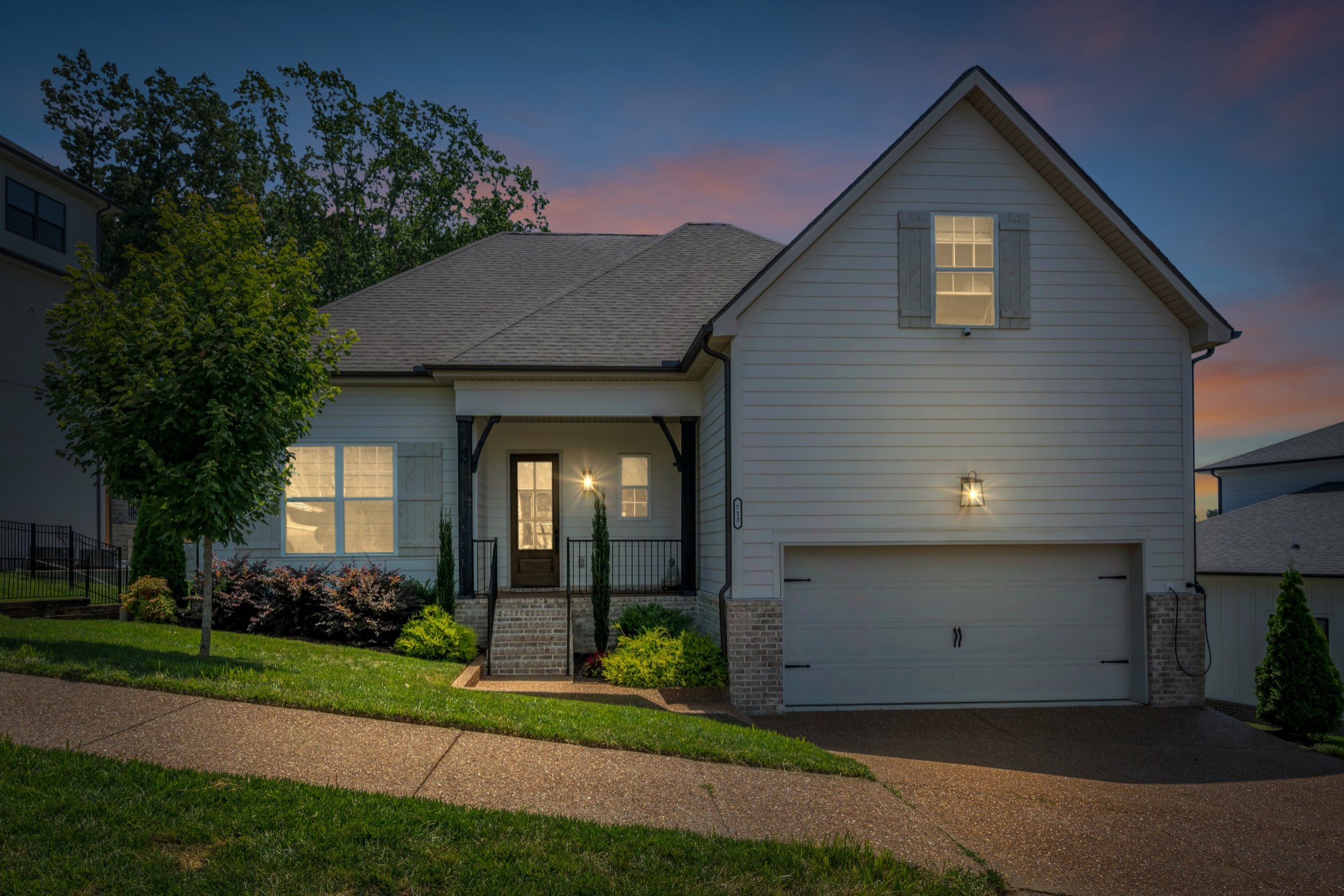 713 Summit Oaks Ct
