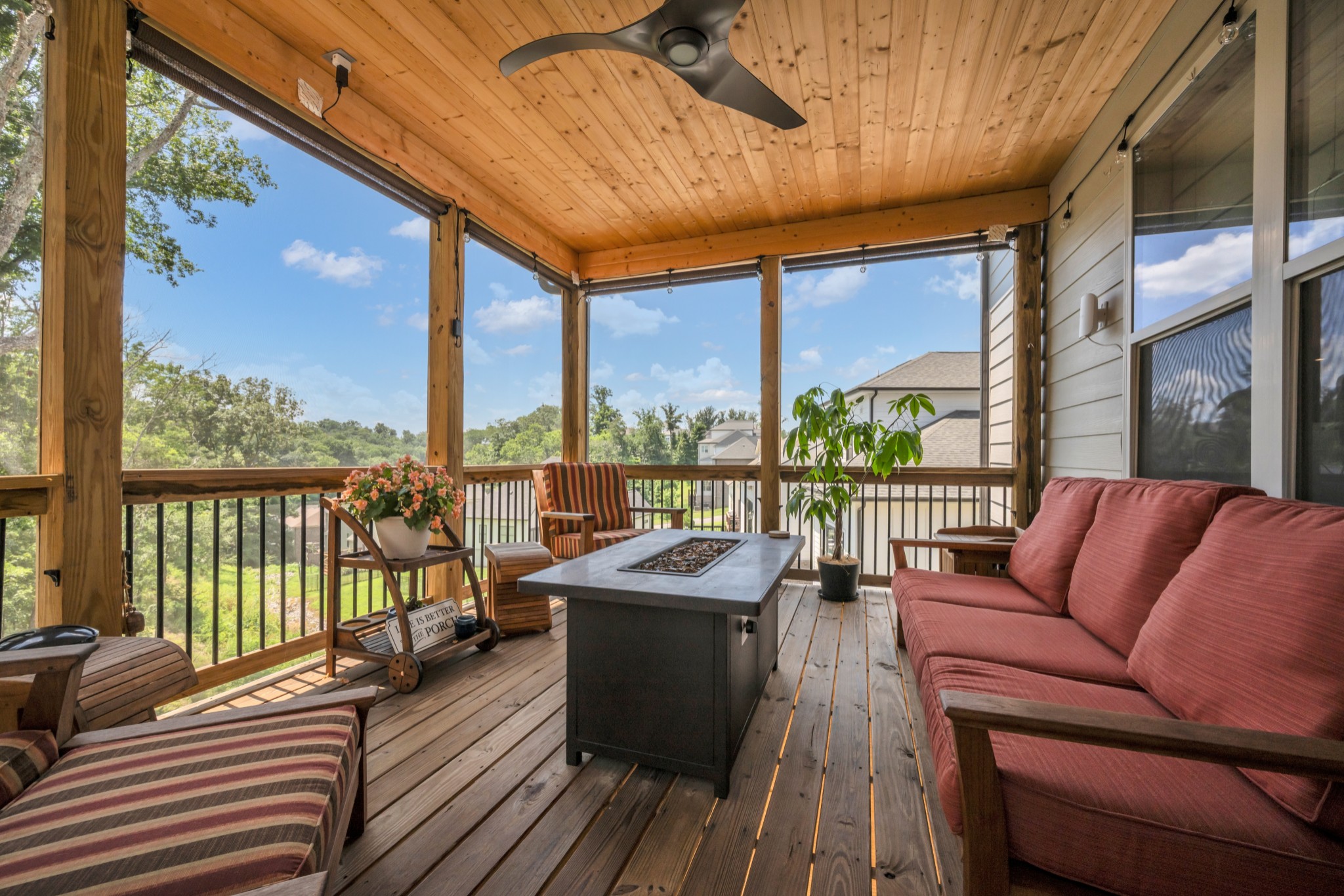 713 Summit Oaks Ct