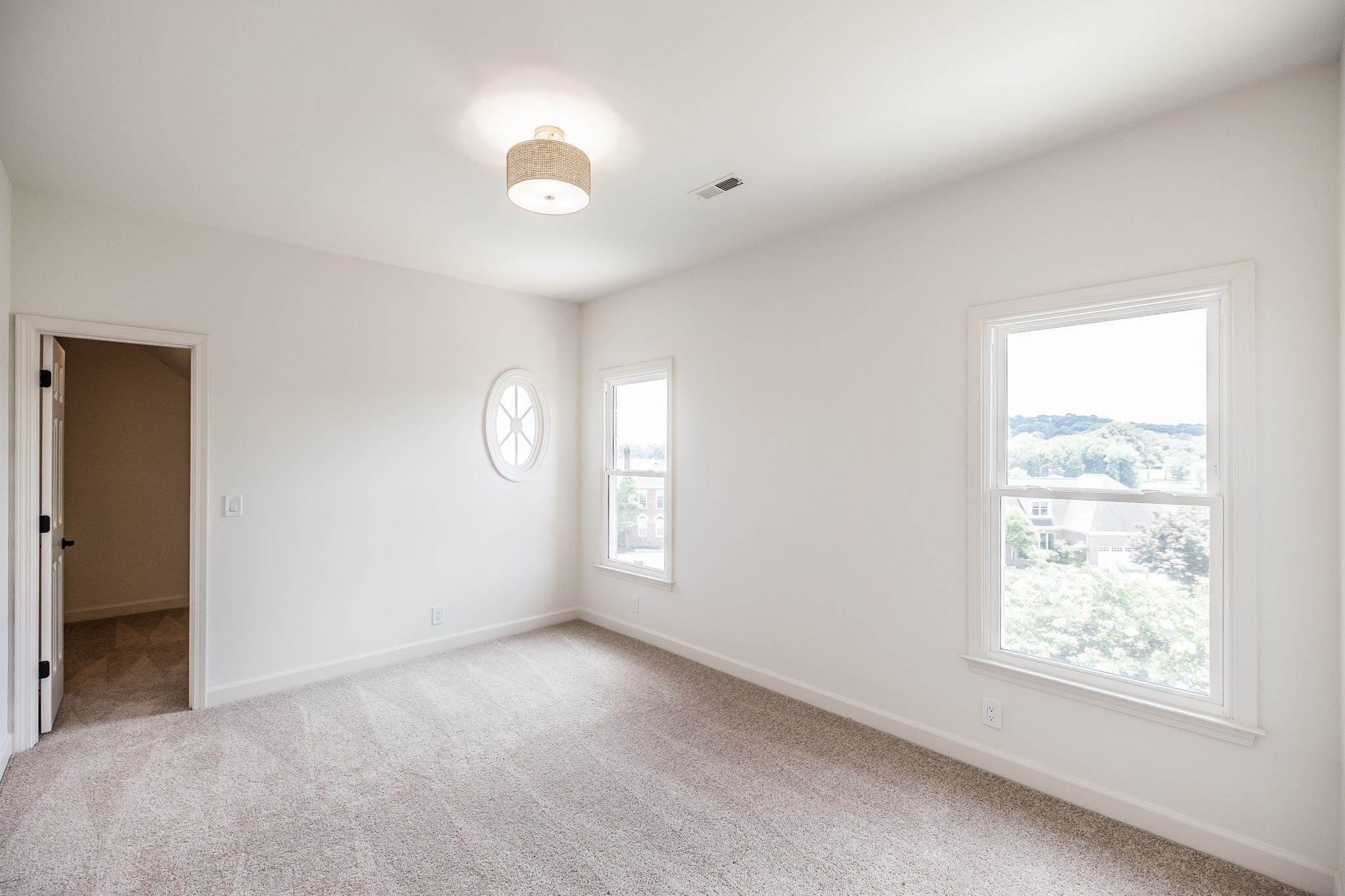 104 Governors Point Blvd