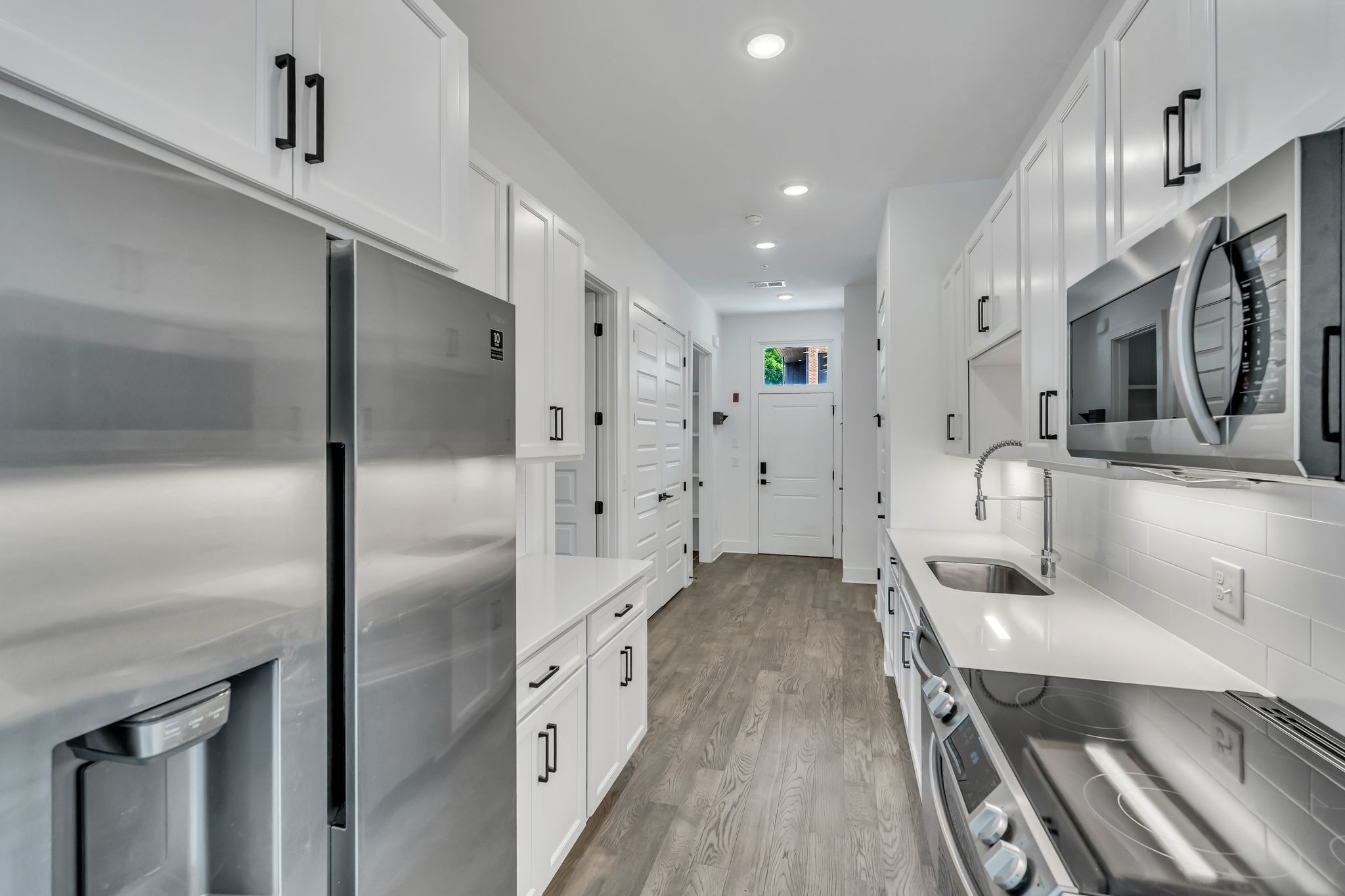 1403 Martin St Unit: 103