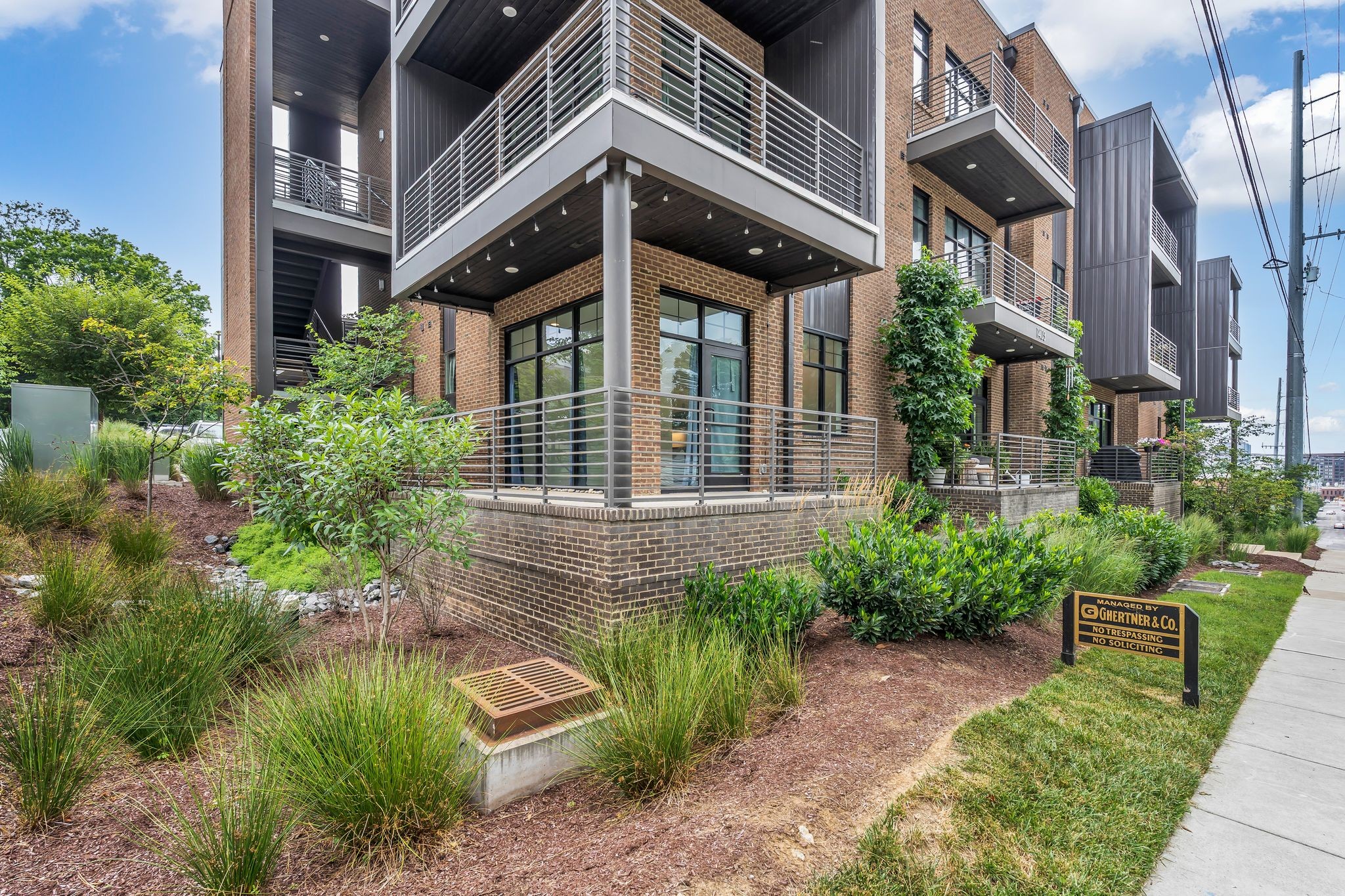 1403 Martin St Unit: 103